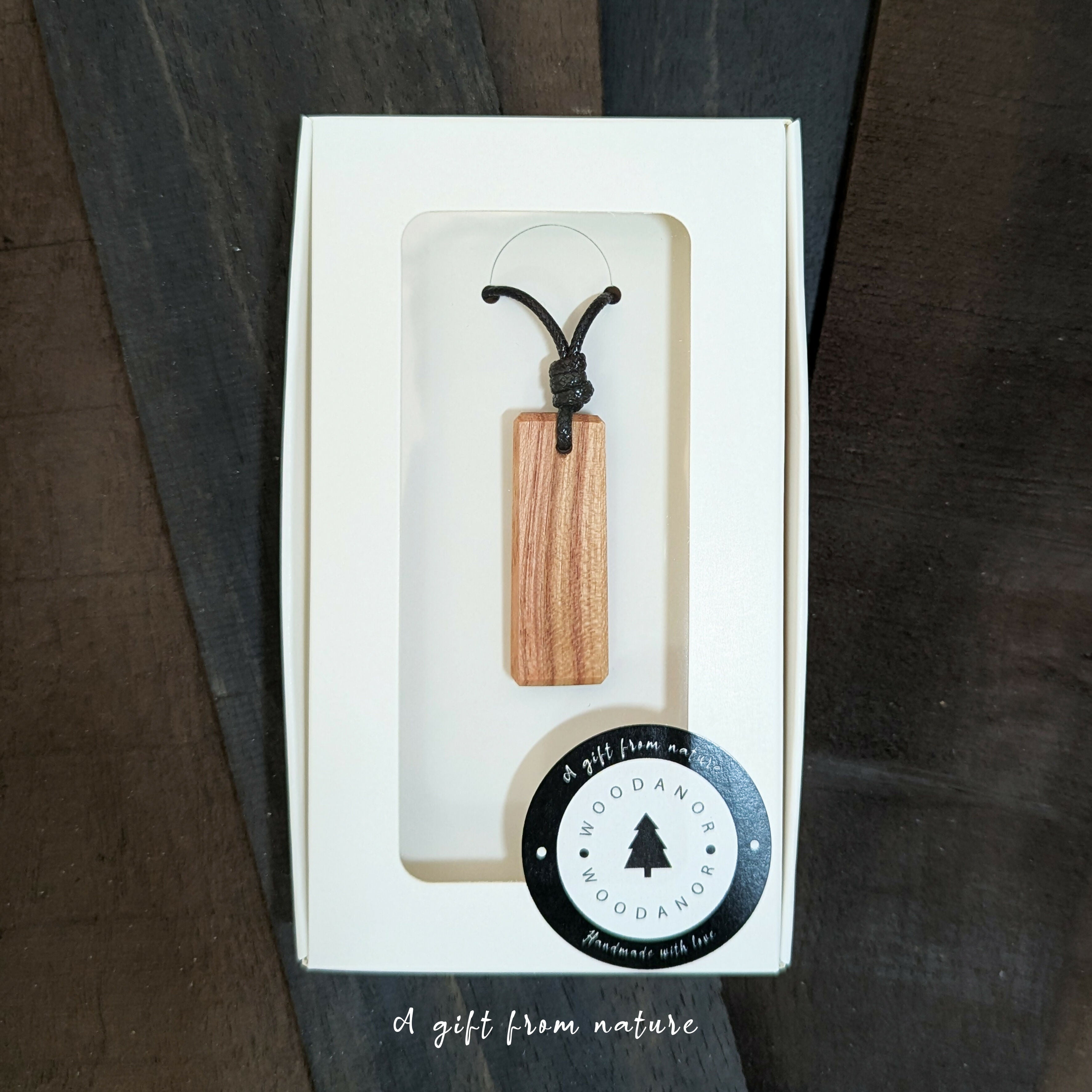 Natural Grain Wood Pendant