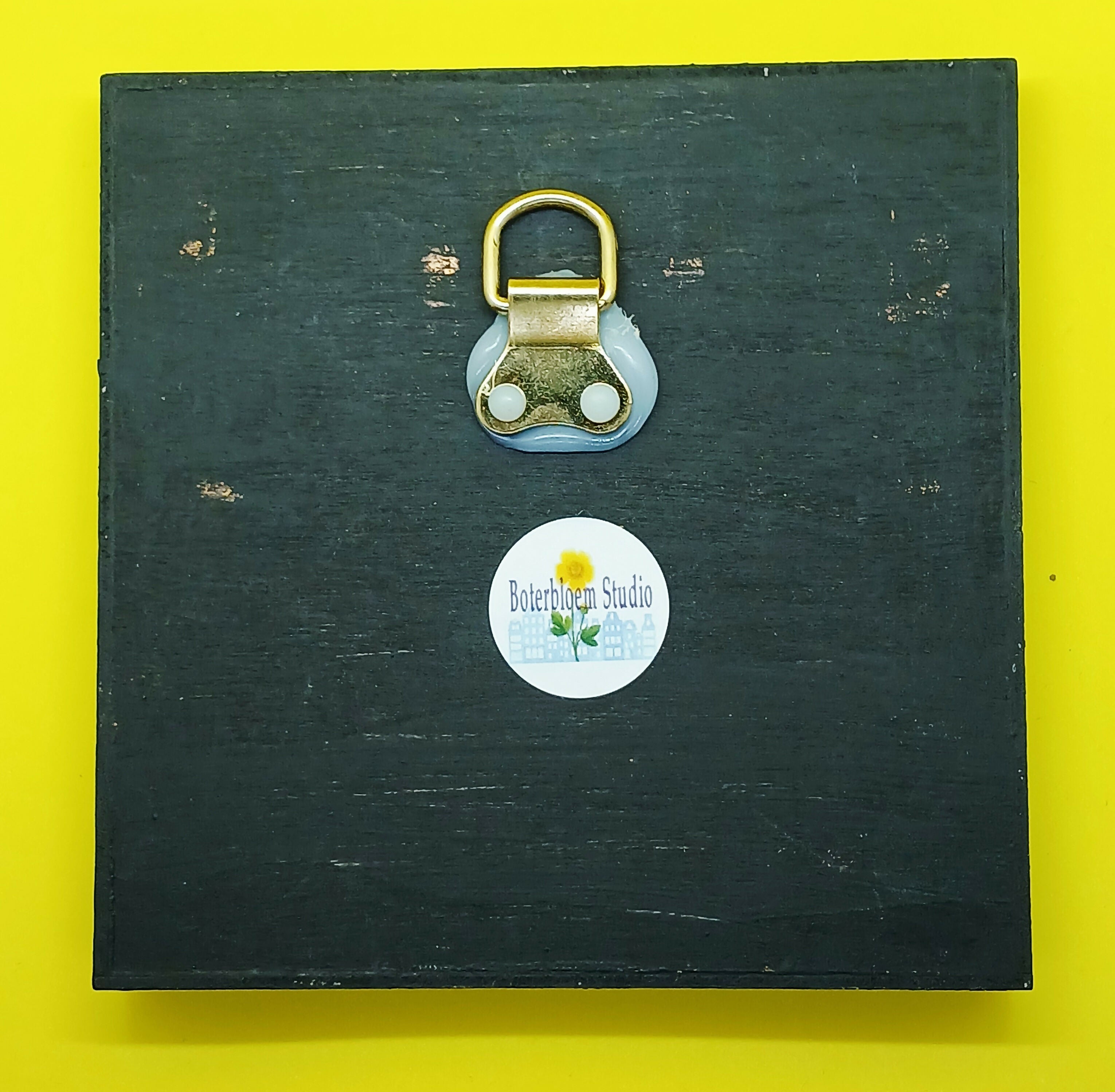 Framed Clay Daffodil Tile