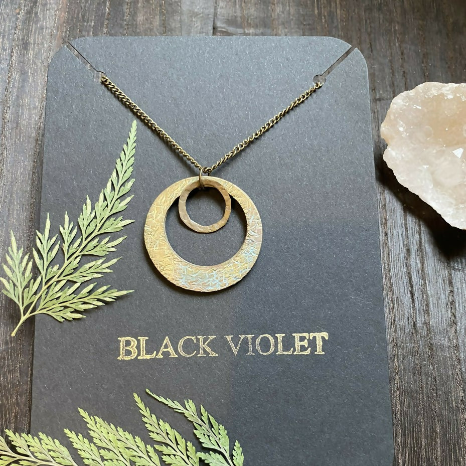 RUSTIC BRASS HOOP CHAIN NECKLACE