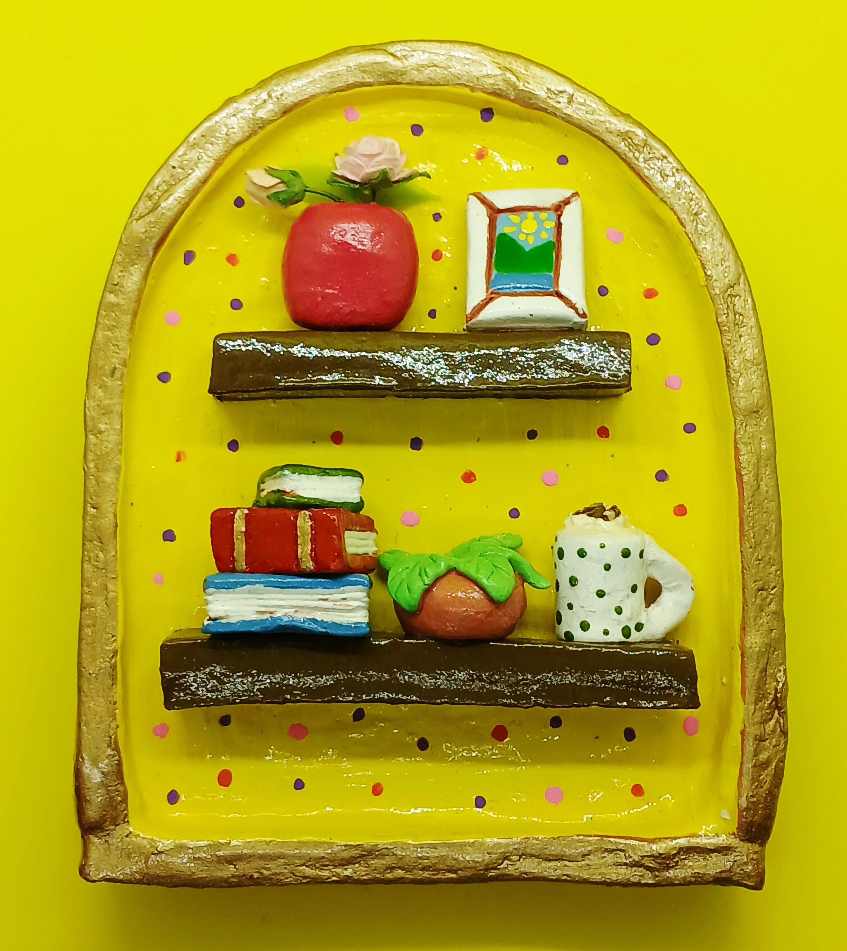 Bookshelf Clay Arch
