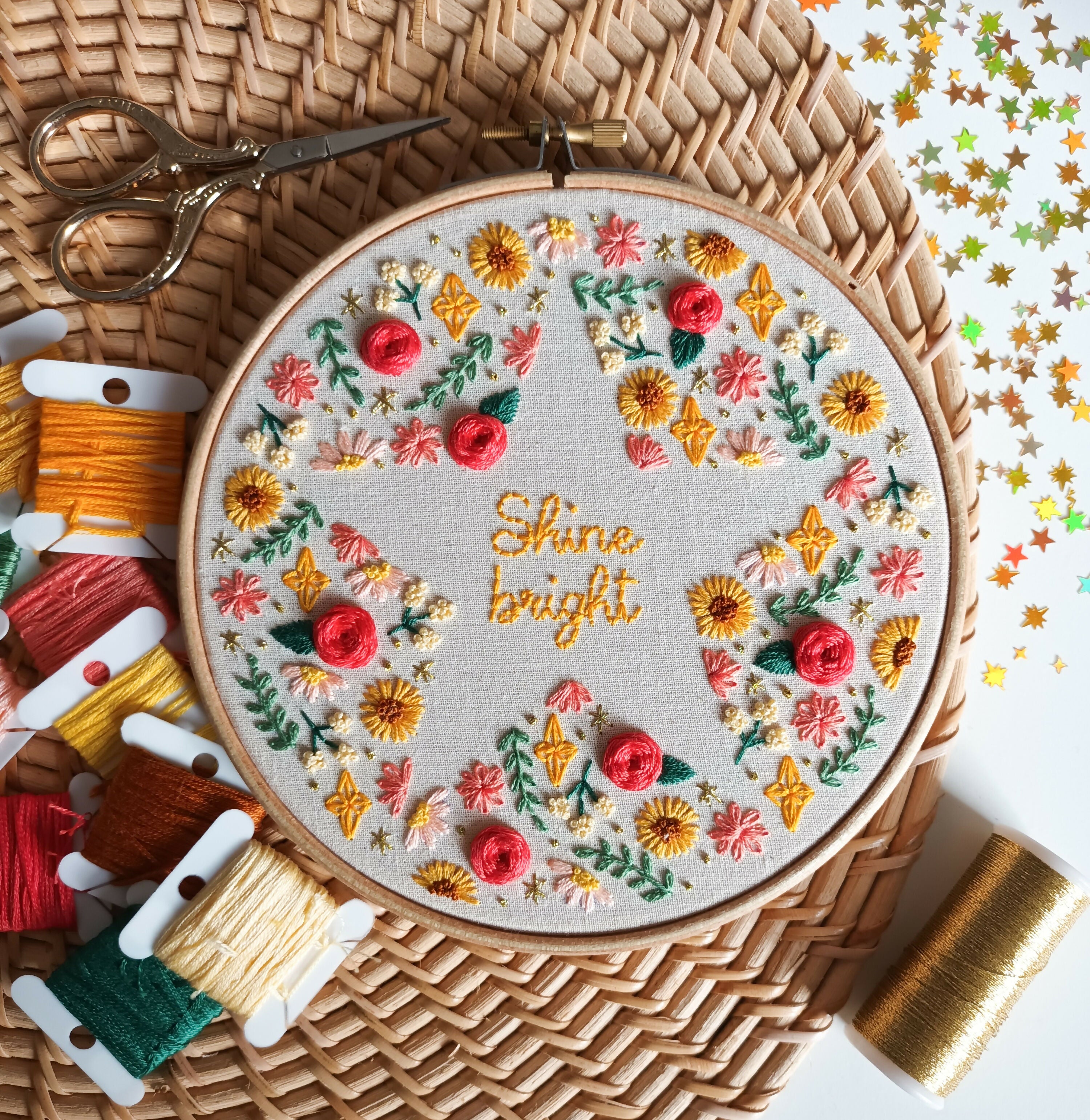 Preprinted embroidery pattern for beginners - Shine bright