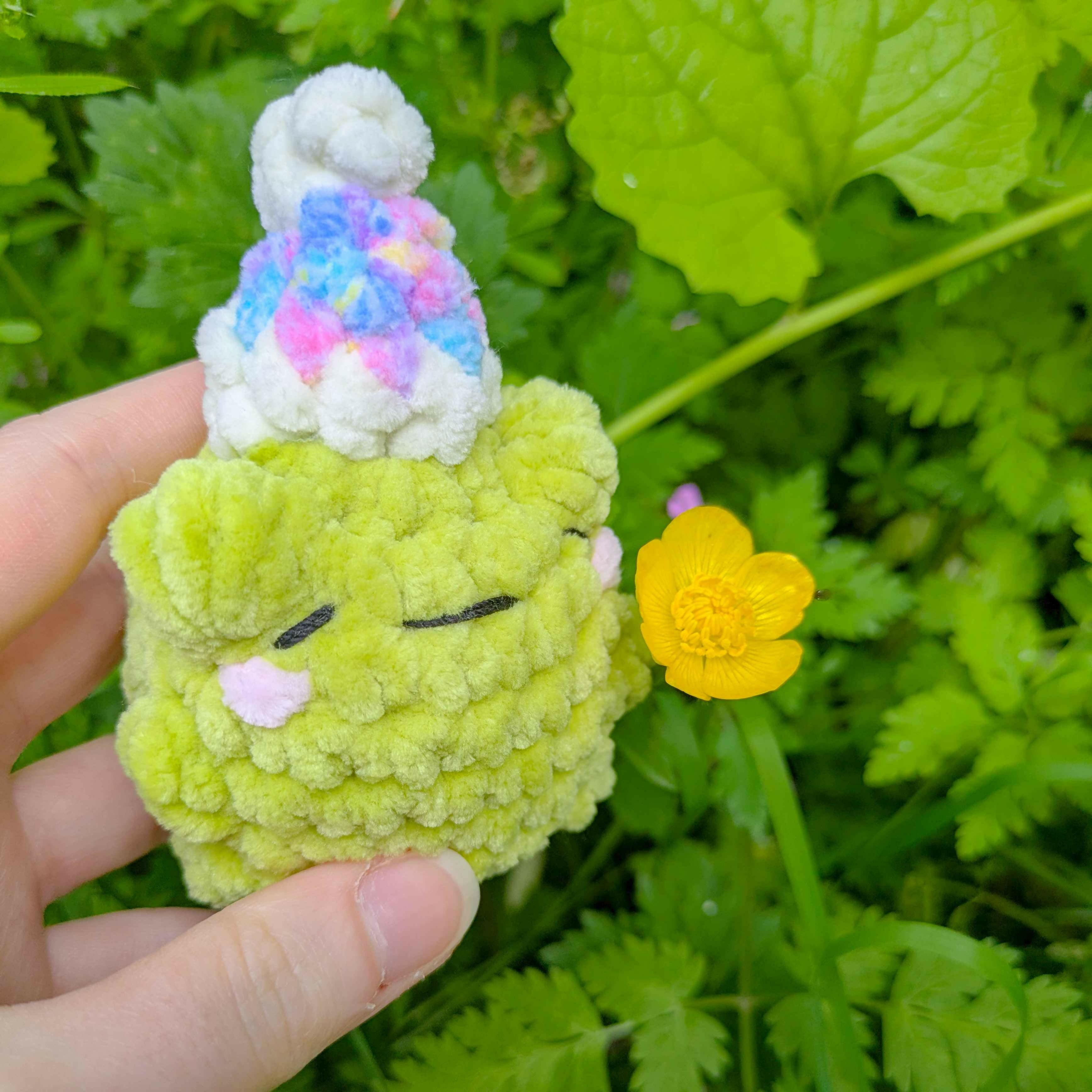 Party Frog Puff Pud - Crochet Plushie