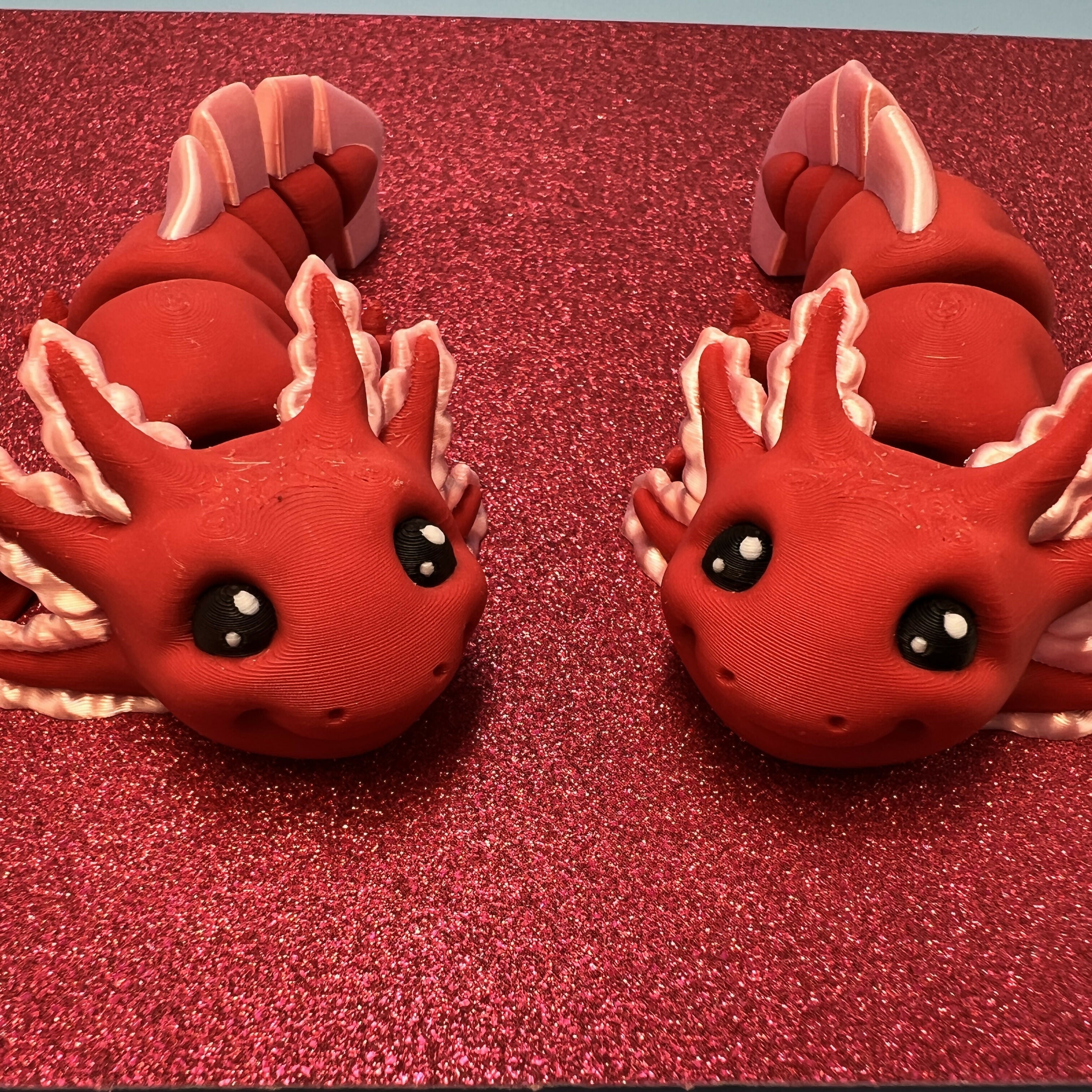 3D Printed SMALL: Articulated Sensory Fidget Animals friends Axolotl (Black/Red) 11cm