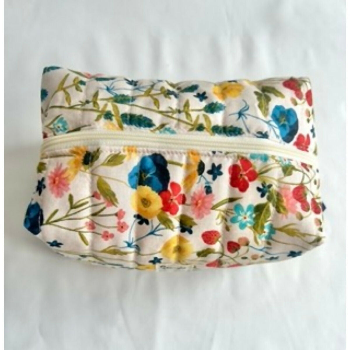 Cream Meadow Floral Flower Quilted Waterproof Makeup/Toiletry Bag