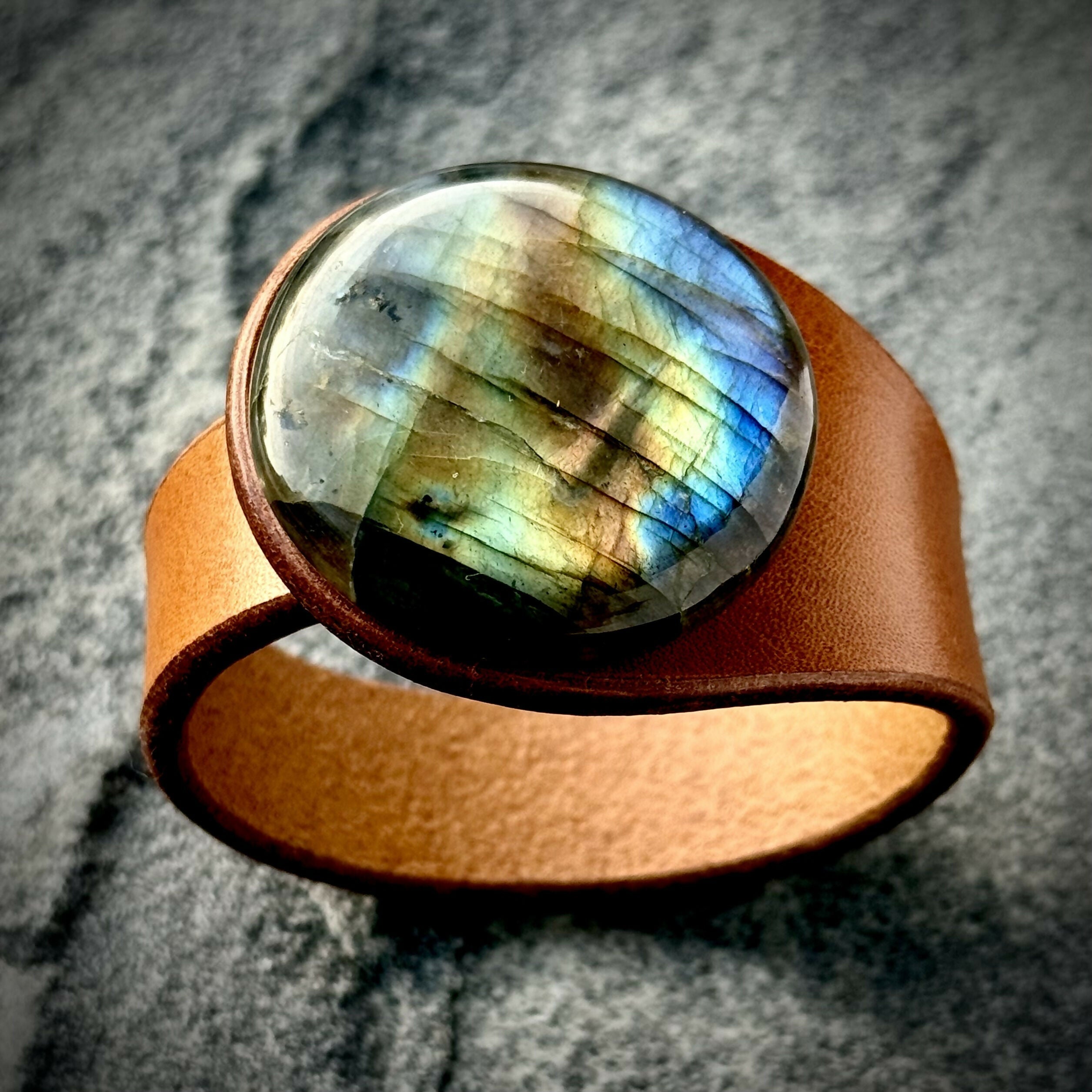 Handcrafted Natural Leather & Labradorite Gemstone Bracelet - Size S or M