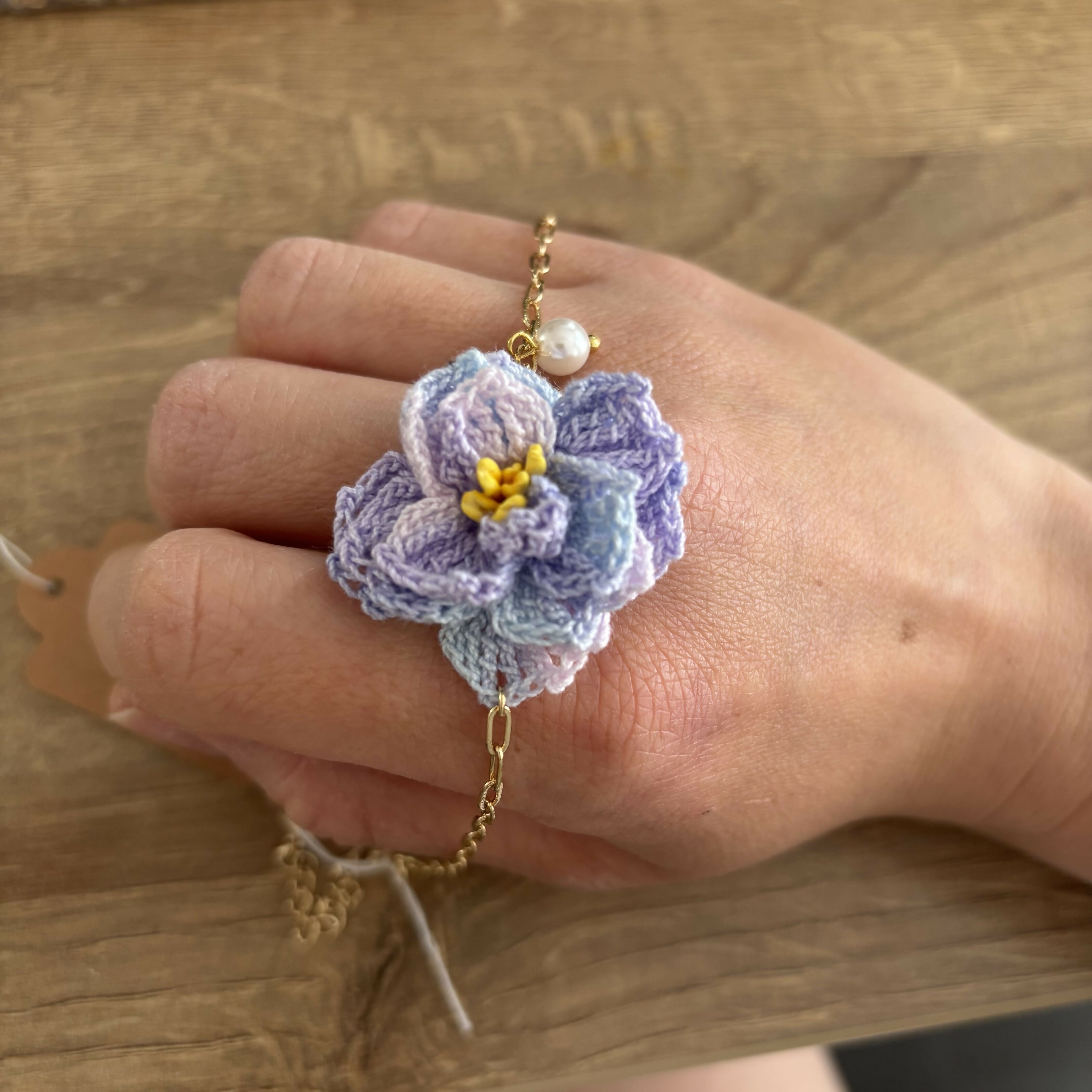 Big Flower Crochet Bracelet