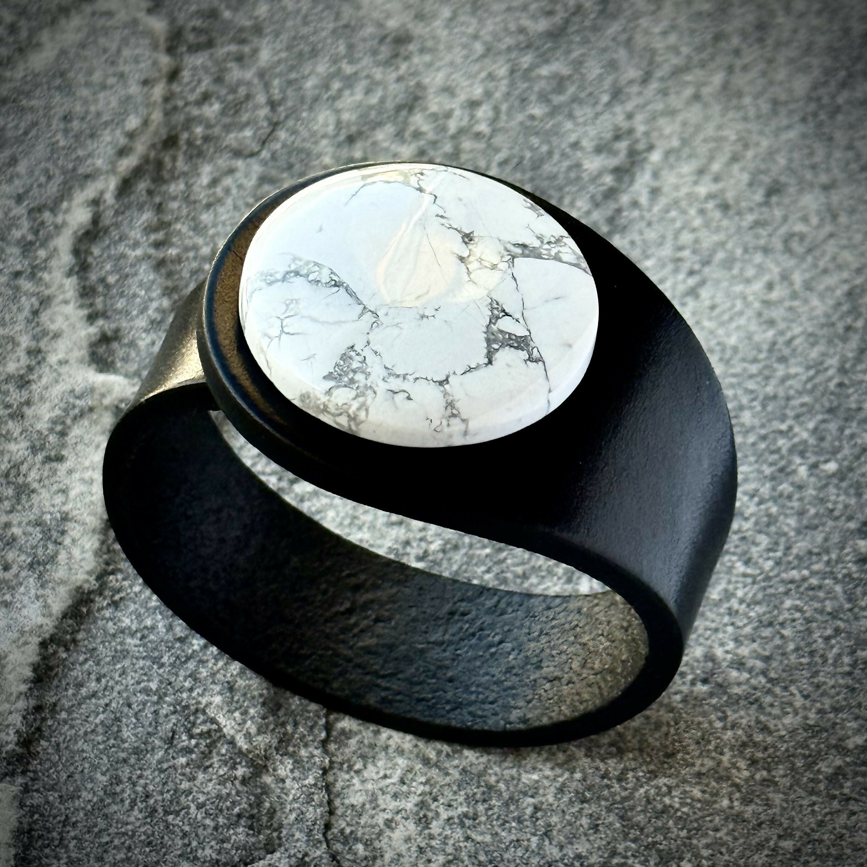 Handcrafted Natural Leather & Howlite Gemstone Bracelet - Size S or M