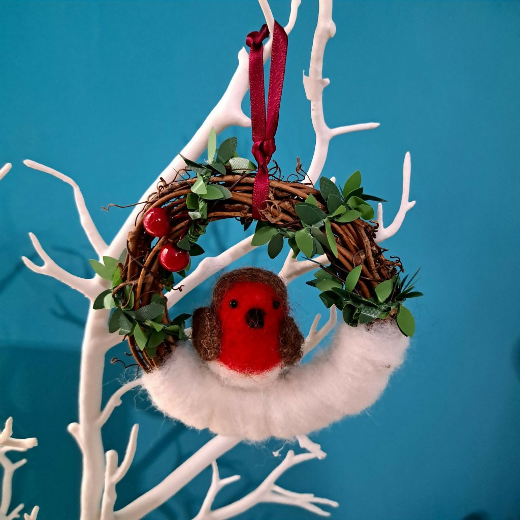 Robin Christmas Wreath