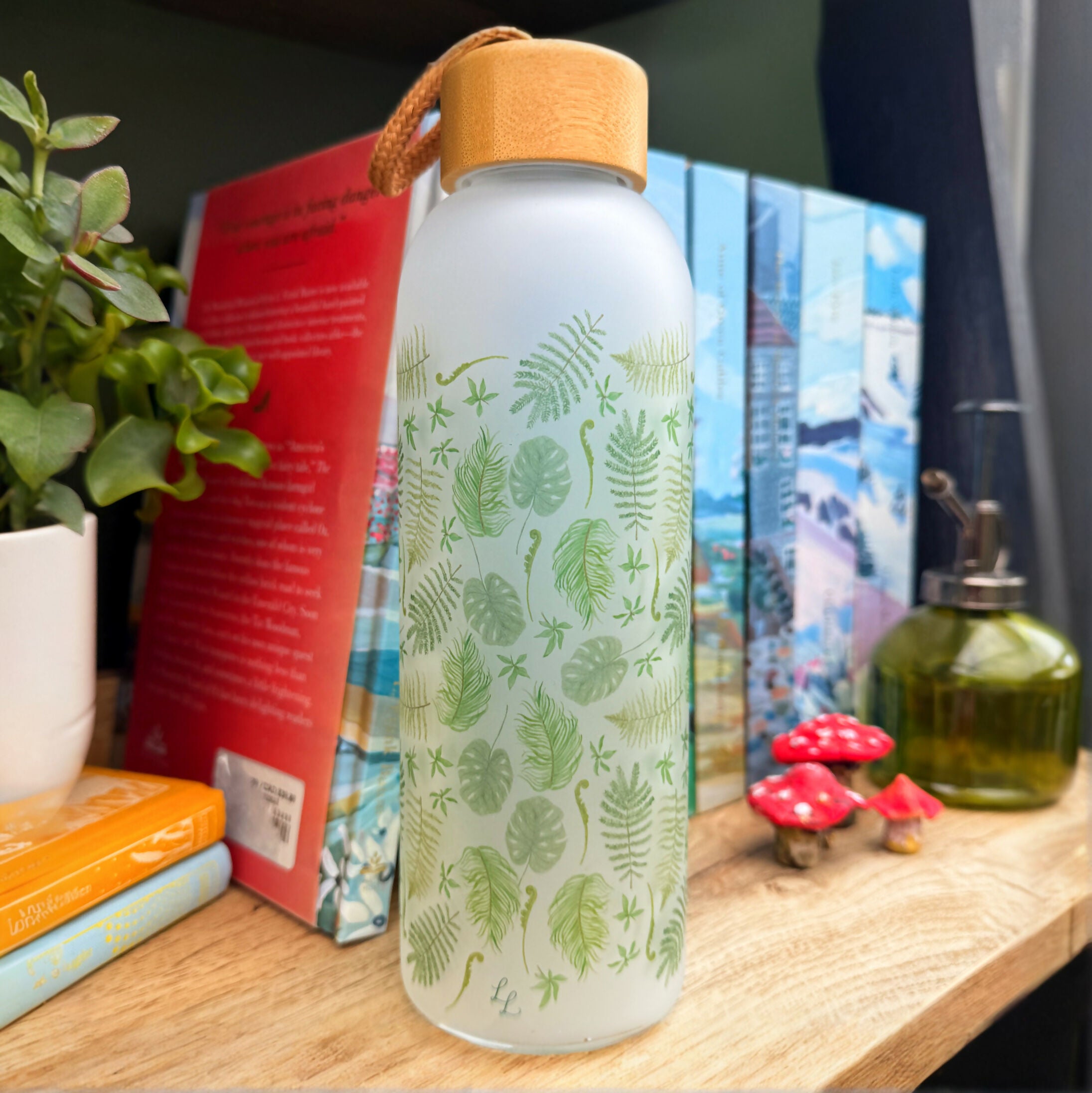 Rainforest Leaves - 25oz Glass Water Bottle with Bamboo Lid