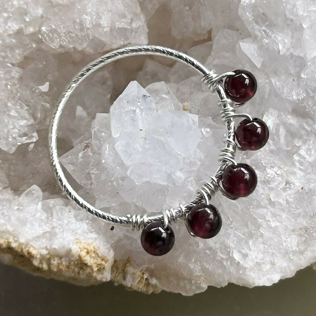 Handmade Sterling Silver Garnet Beaded Ring Size O