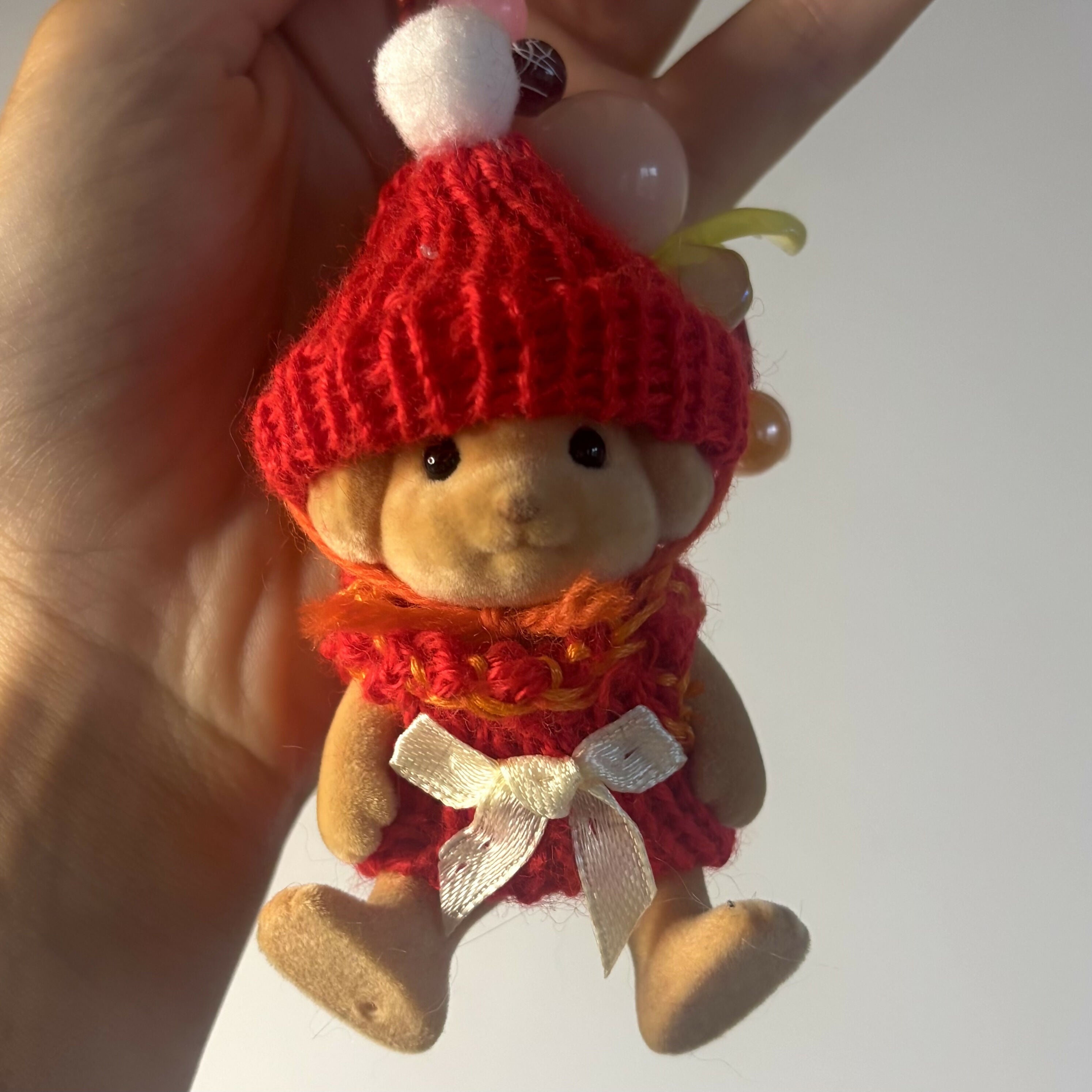 Red knit Jumper Dog Keyring