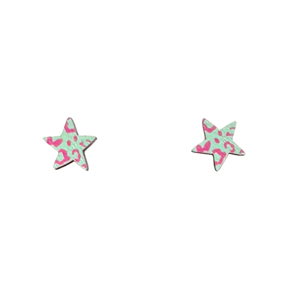 Midimintgreenandpinkleopardprintheartstuds