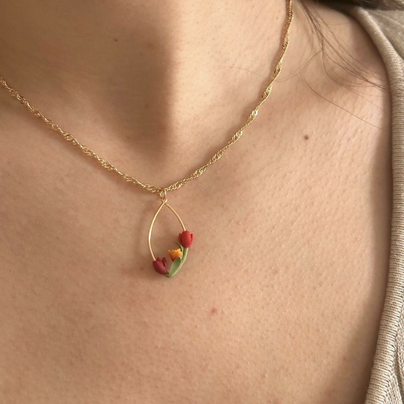 Tulip Flowers Necklace