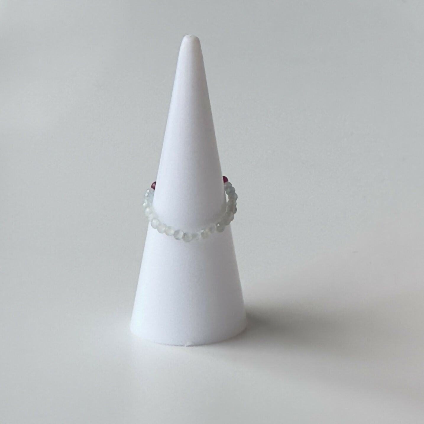 HEALING CRYSTAL STRETCH RING TO HELP WITH COURAGE