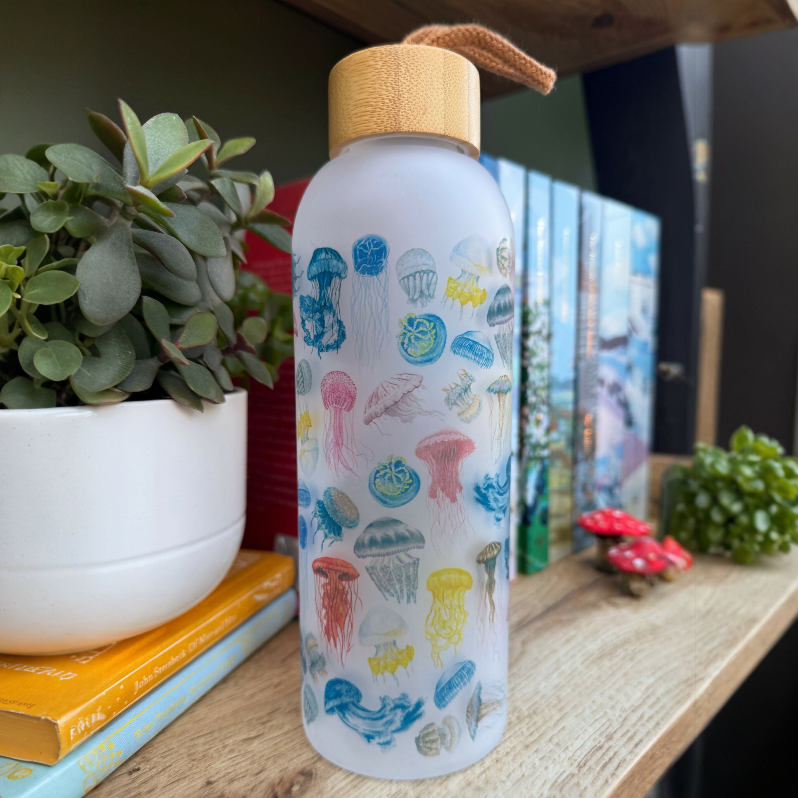 Jellyfish - 25oz Glass Water Bottle with Bamboo Lid
