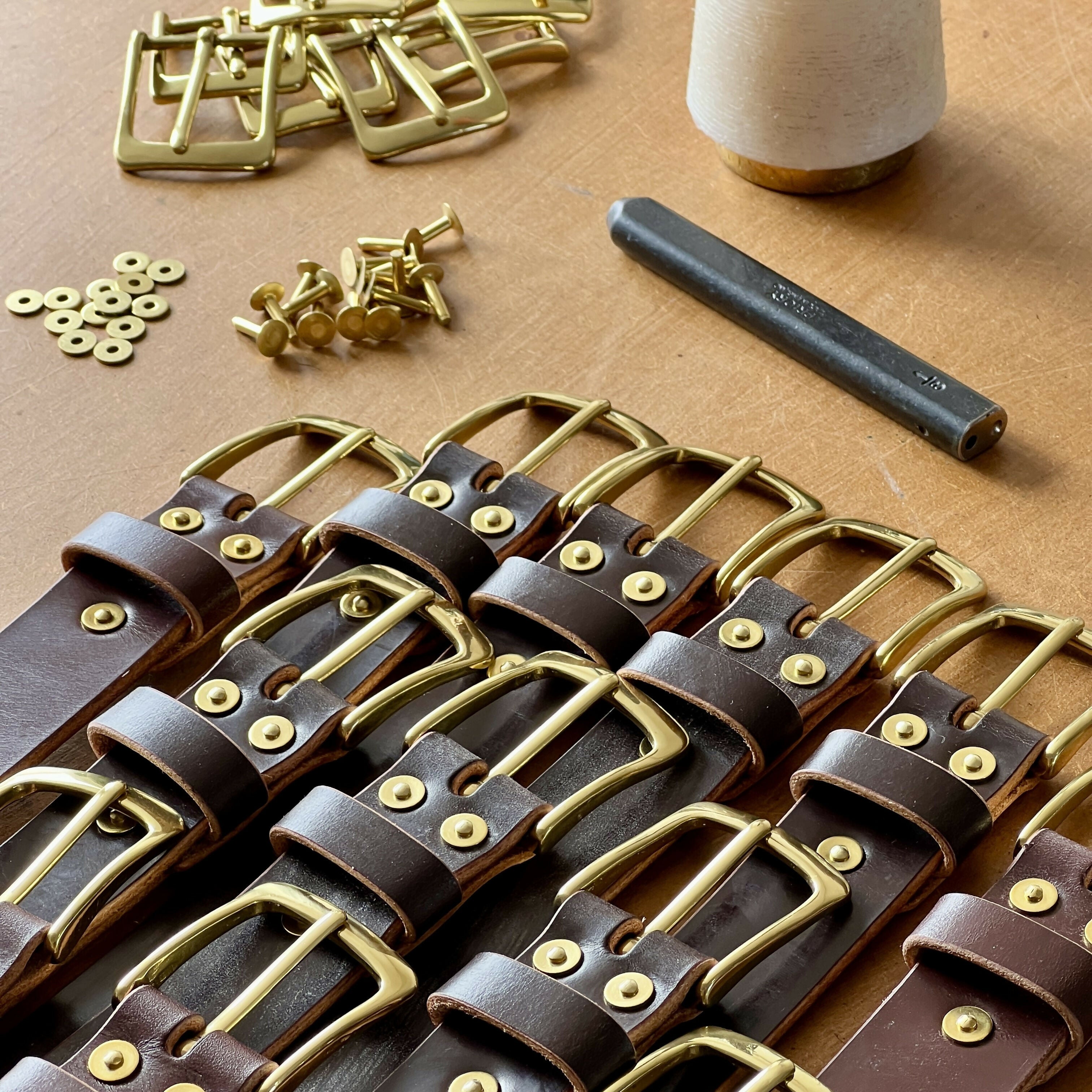 Bridle leather Belt With Solid Brass Buckle