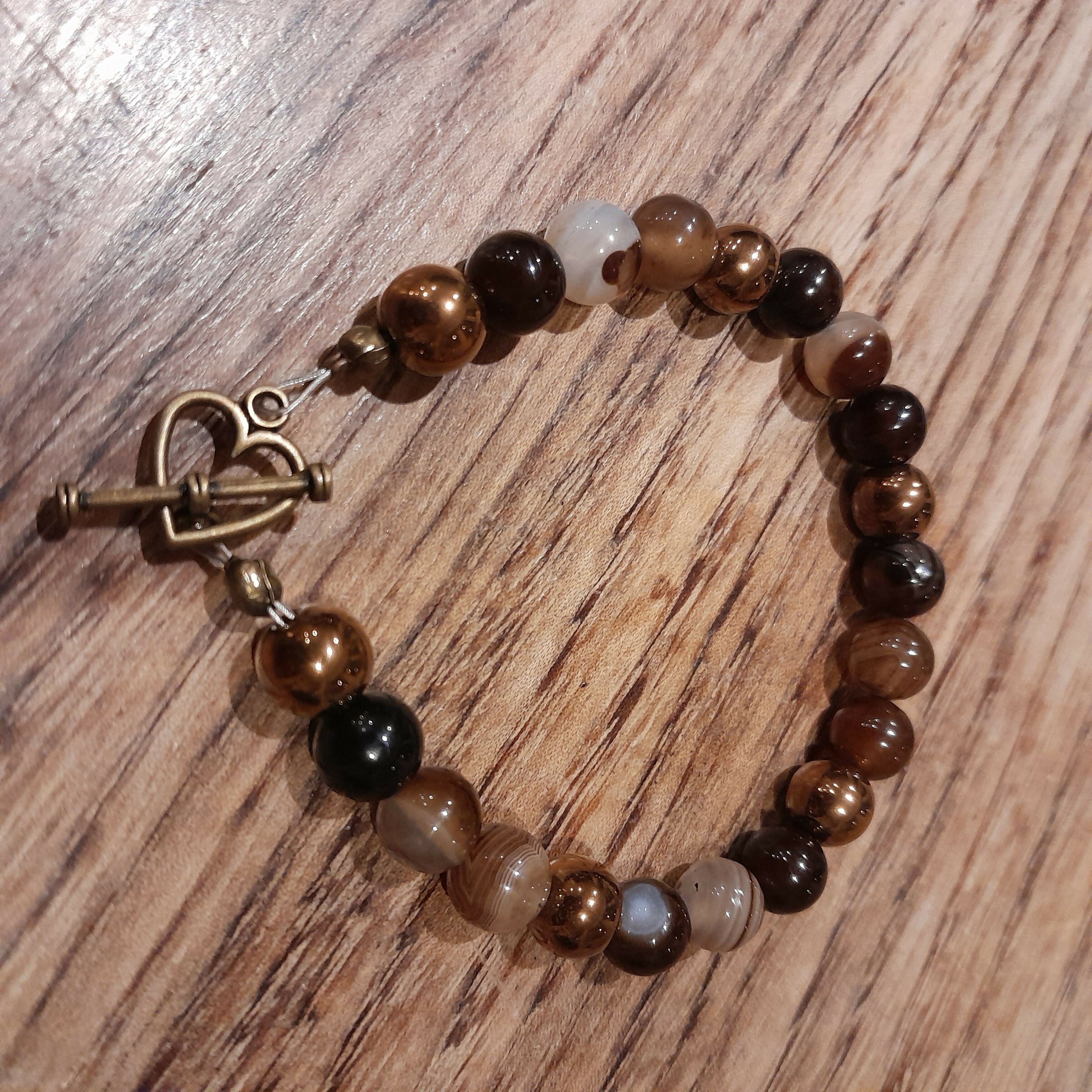 Bronze Toggle Catch Bracelet with Copper Hematite and Mocha Banded Agates.