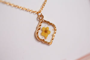 Yellow Baby’s Breath Fancy Diamond Shaped Bezel Necklace Gold Plated
