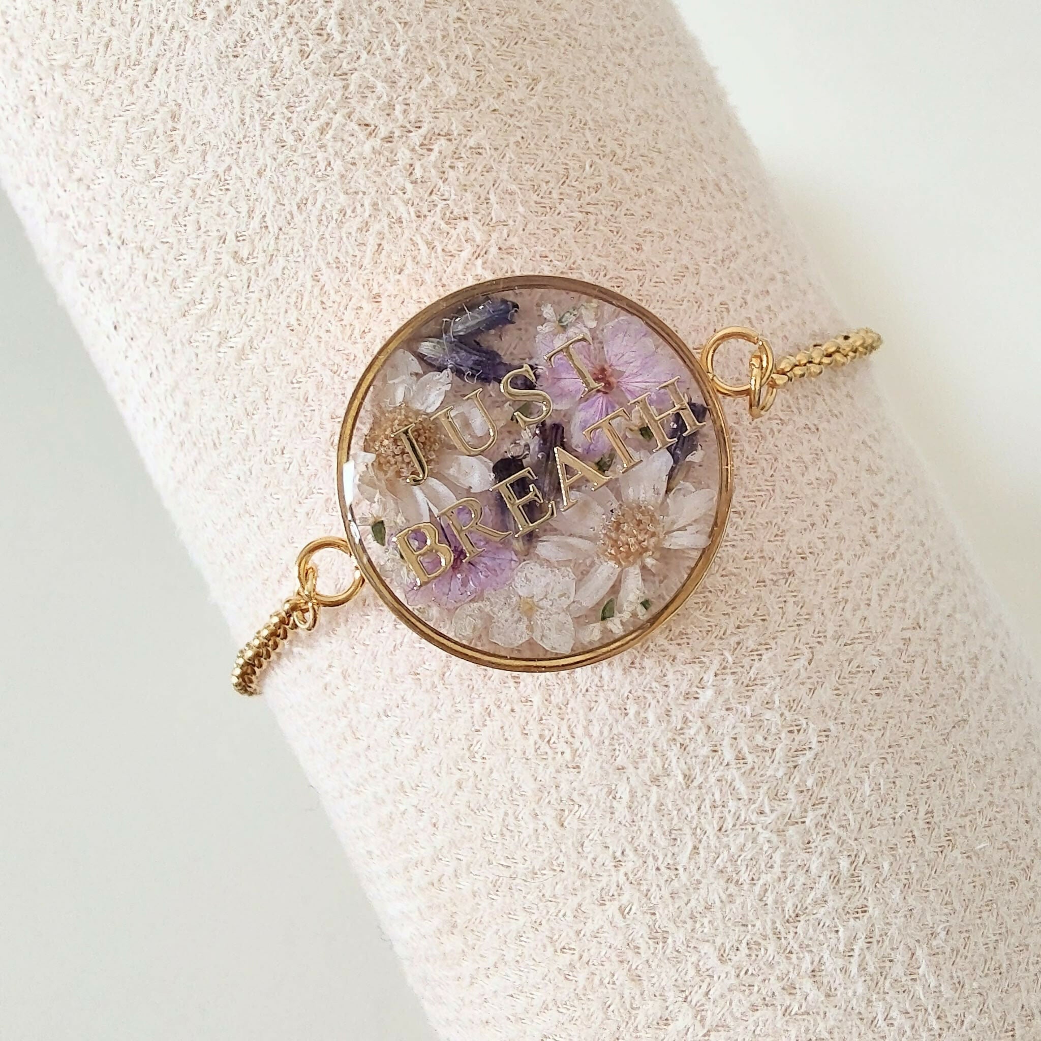 Just Breath Mindfulness Pressed Flower Bracelet Gold Plated Stainless Steel