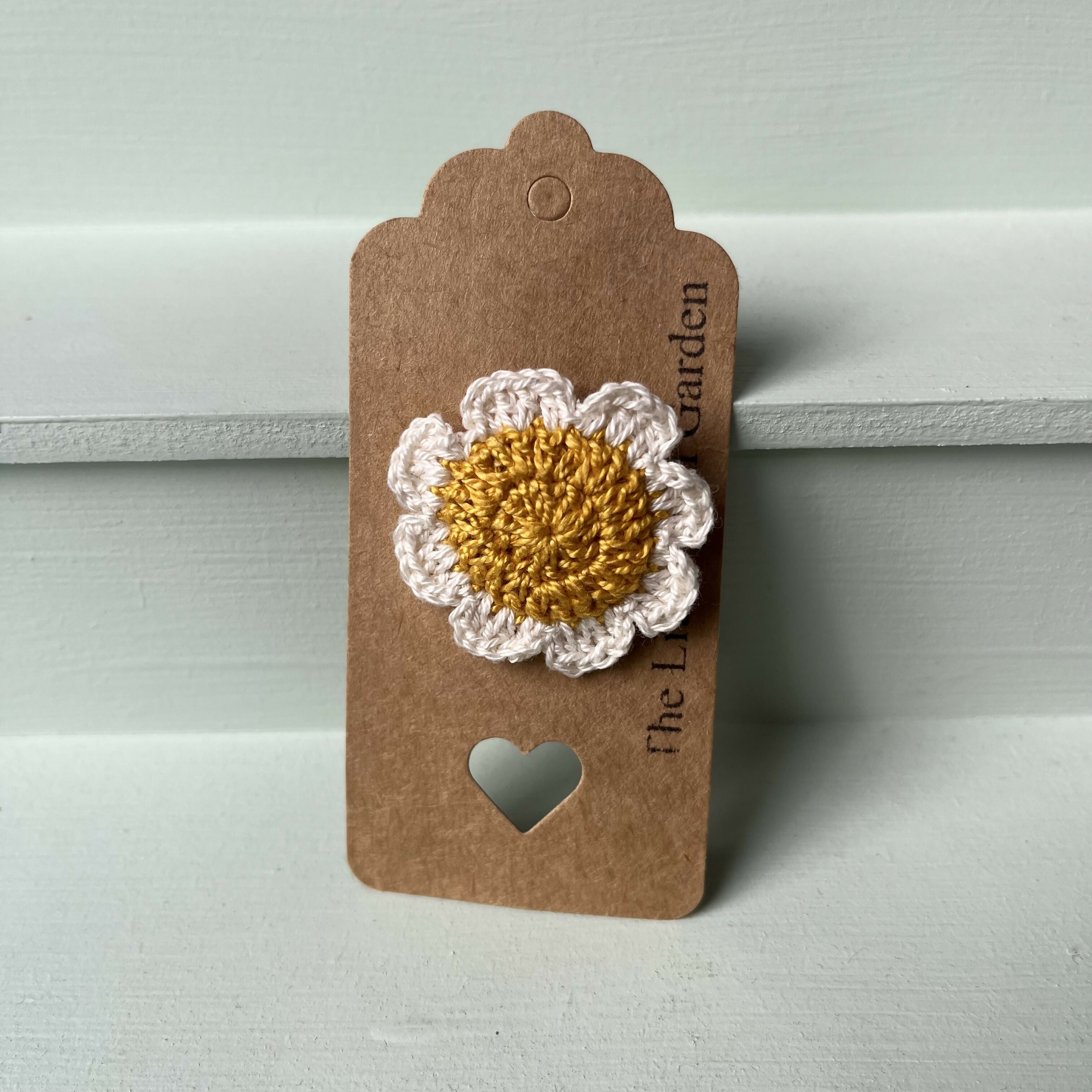 Daisy Brooch