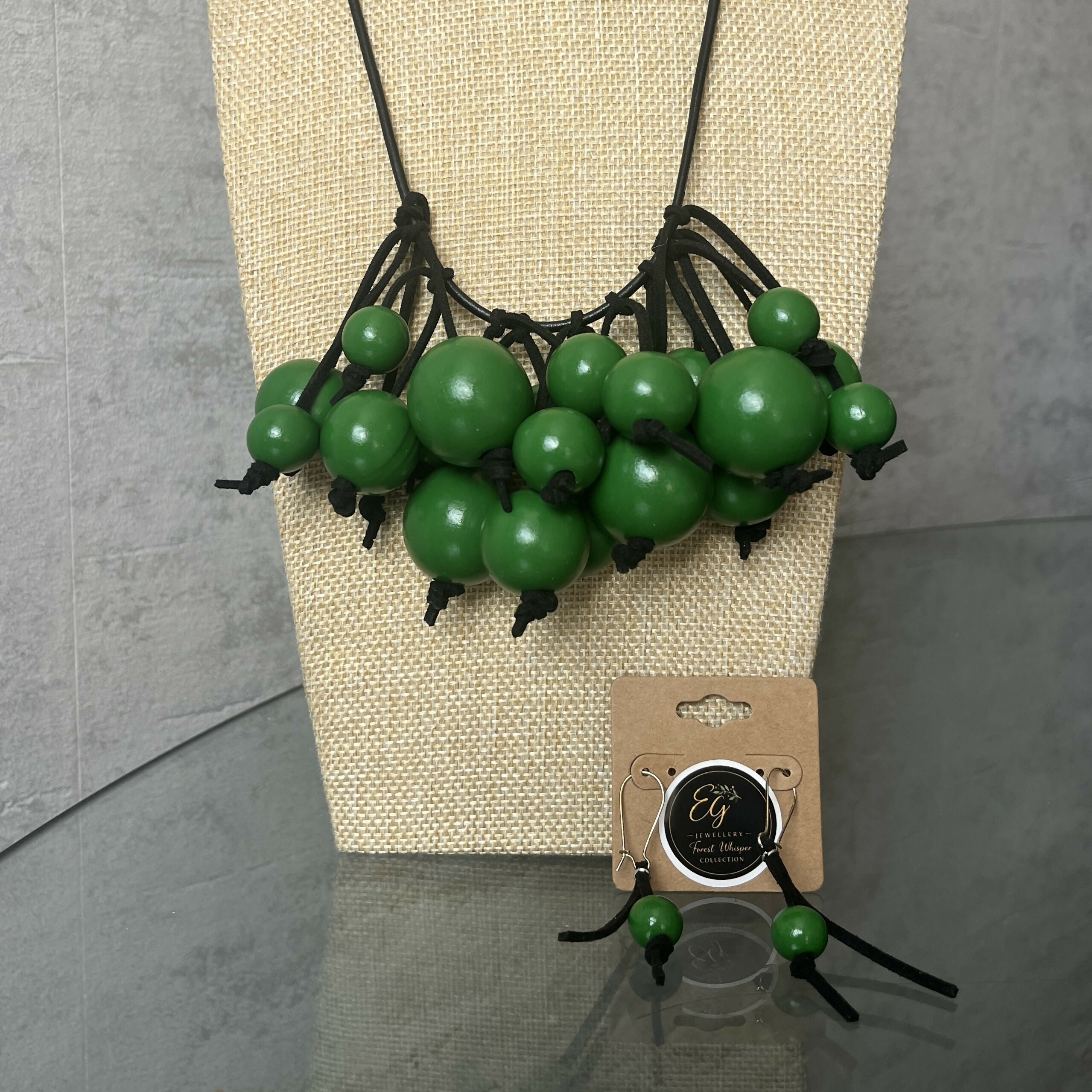 Green Necklace & Earrings Set