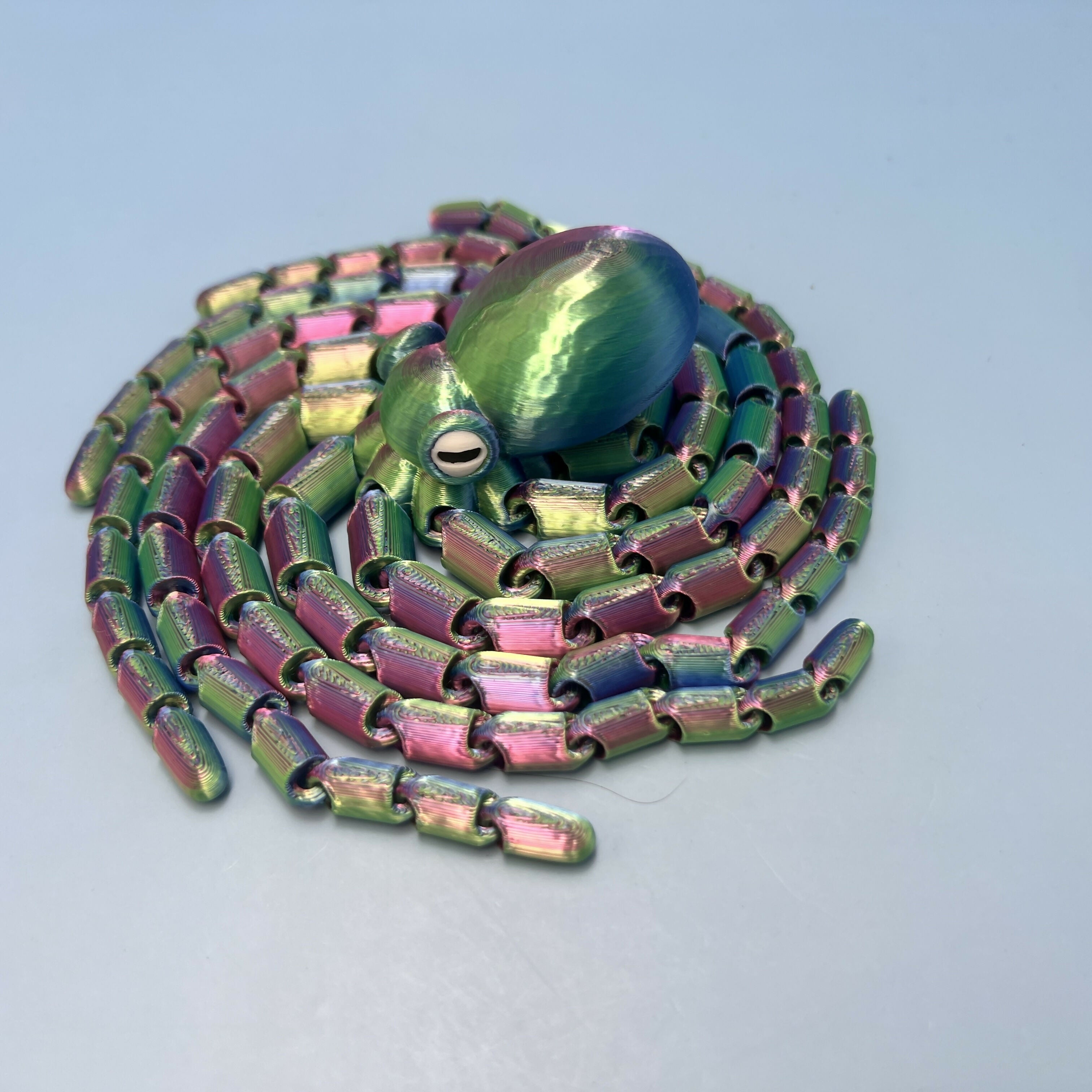 3D Printed LARGE: Articulated Sensory Fidget Animals friends Octopus Dark Metallic Rainbow & Ice pastel Rainbow 18cm