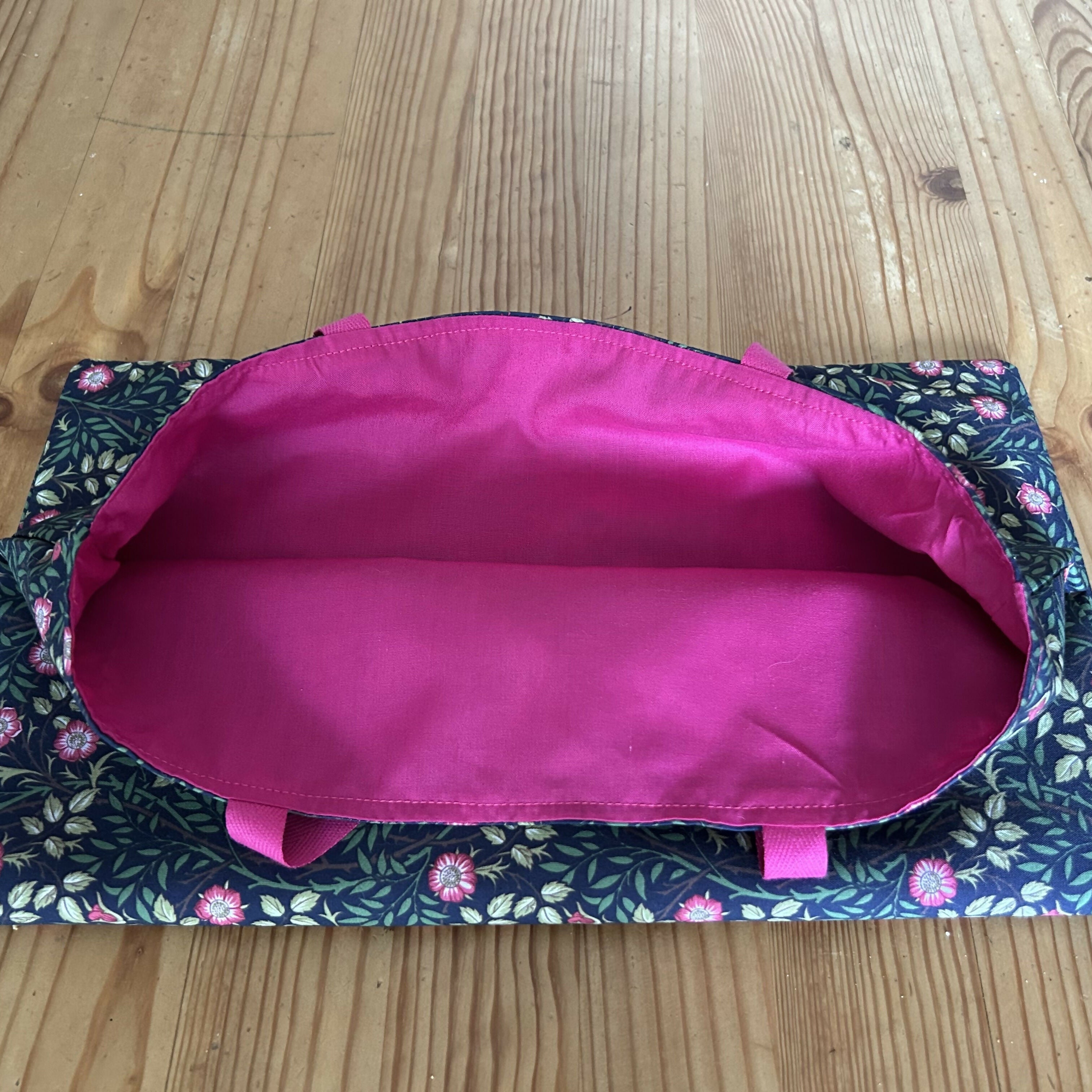Pocket Tote