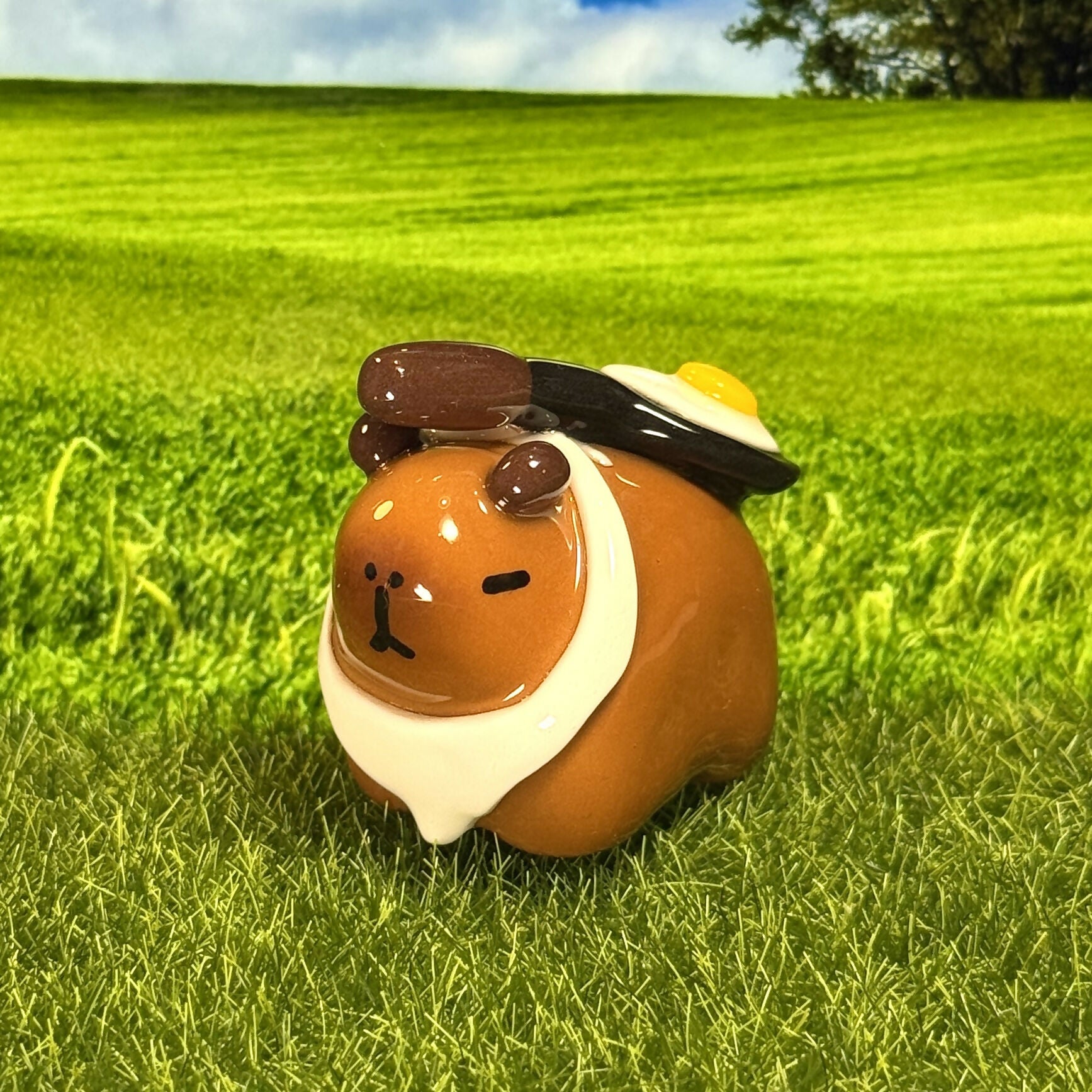 Chef Capybara & Fried Egg Figure