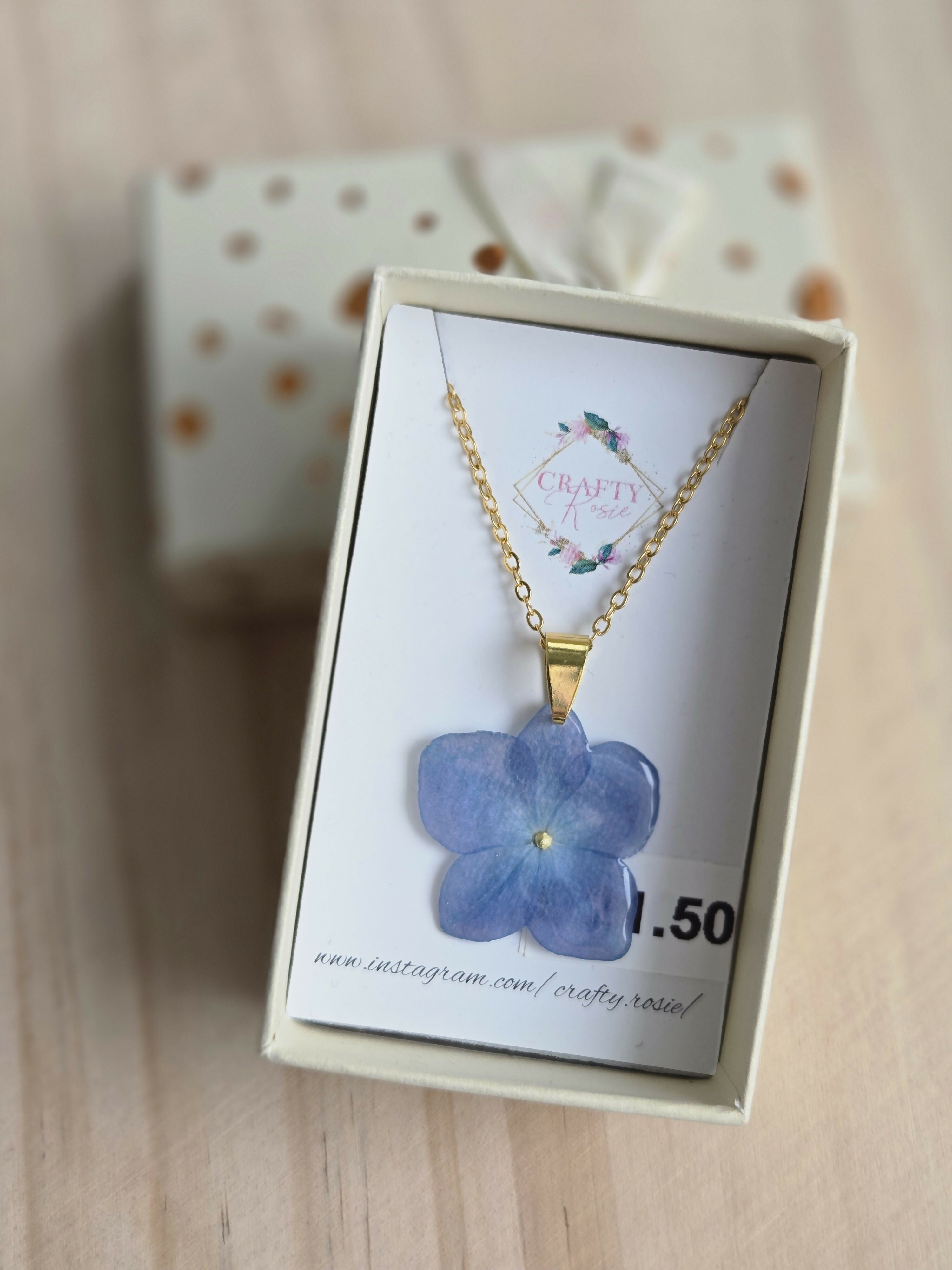 Stainless Steel Real Hydrangea Flower Necklace
