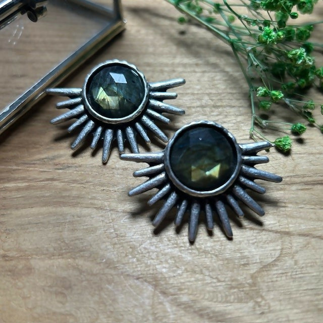 Stunning Silver Plated Sun Burst & Labradorite Earrings