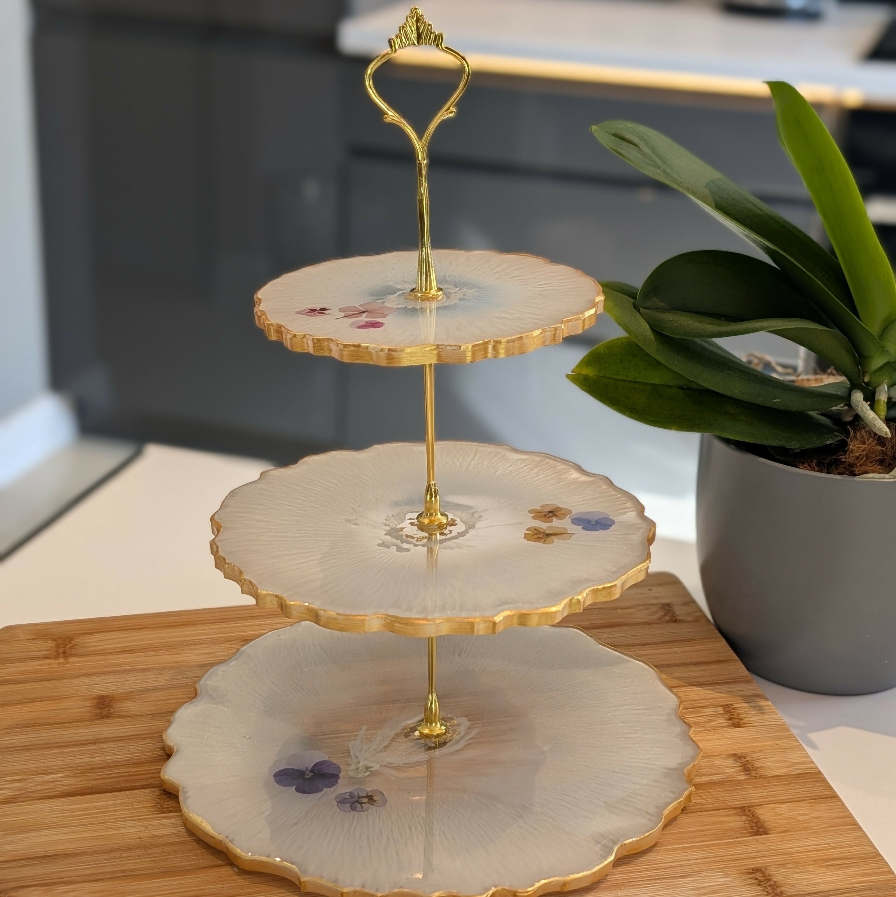 BESPOKE 3 TIERED AFTERNOON TEA CAKE STAND