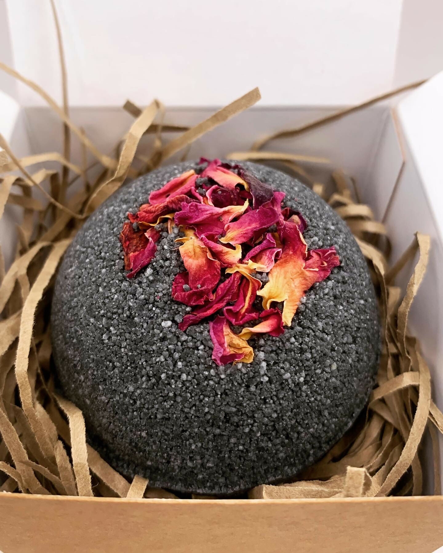 Stormy Luxury Aromatherapy Bath Bomb