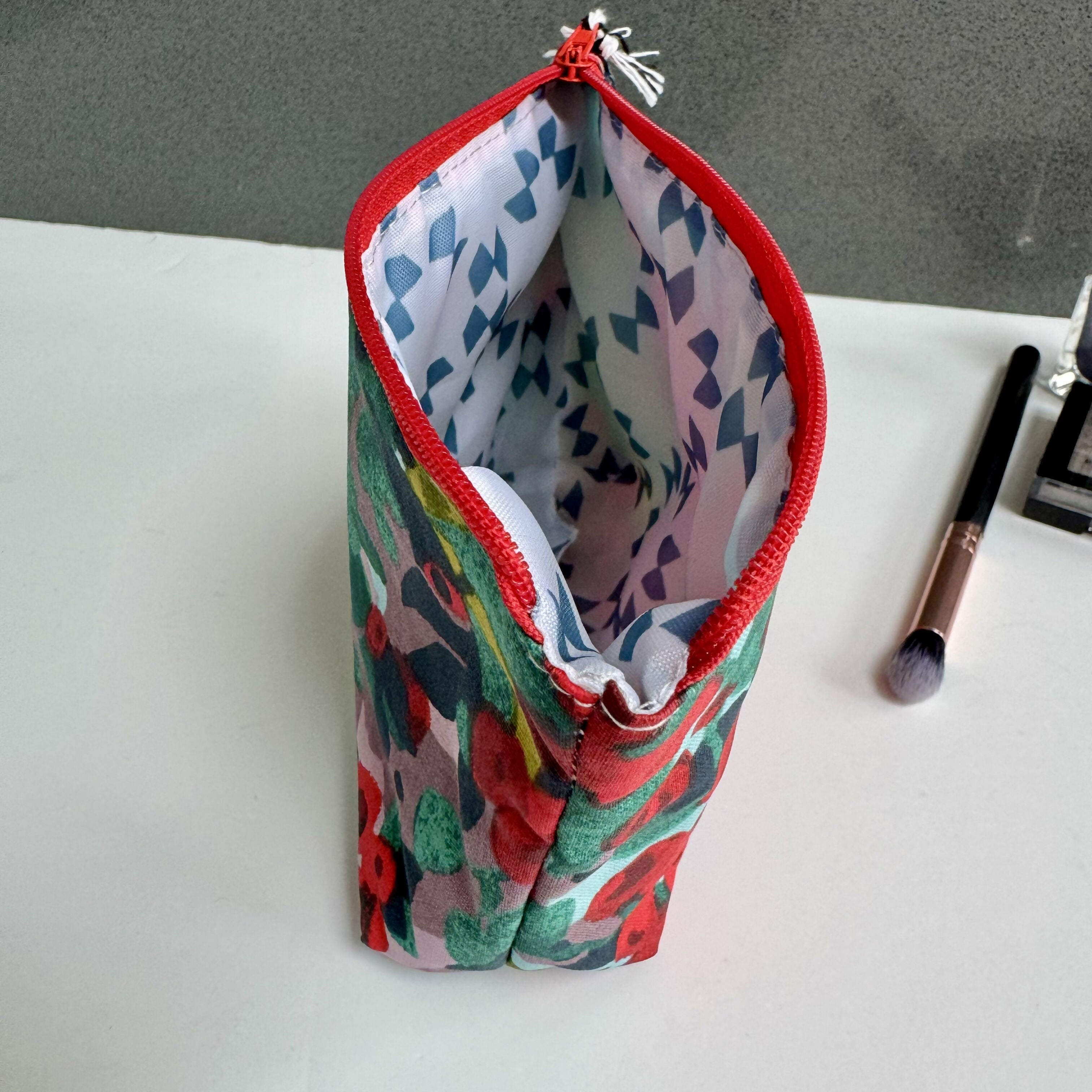 Small Make Up Bag - Winter Floral Waterproof