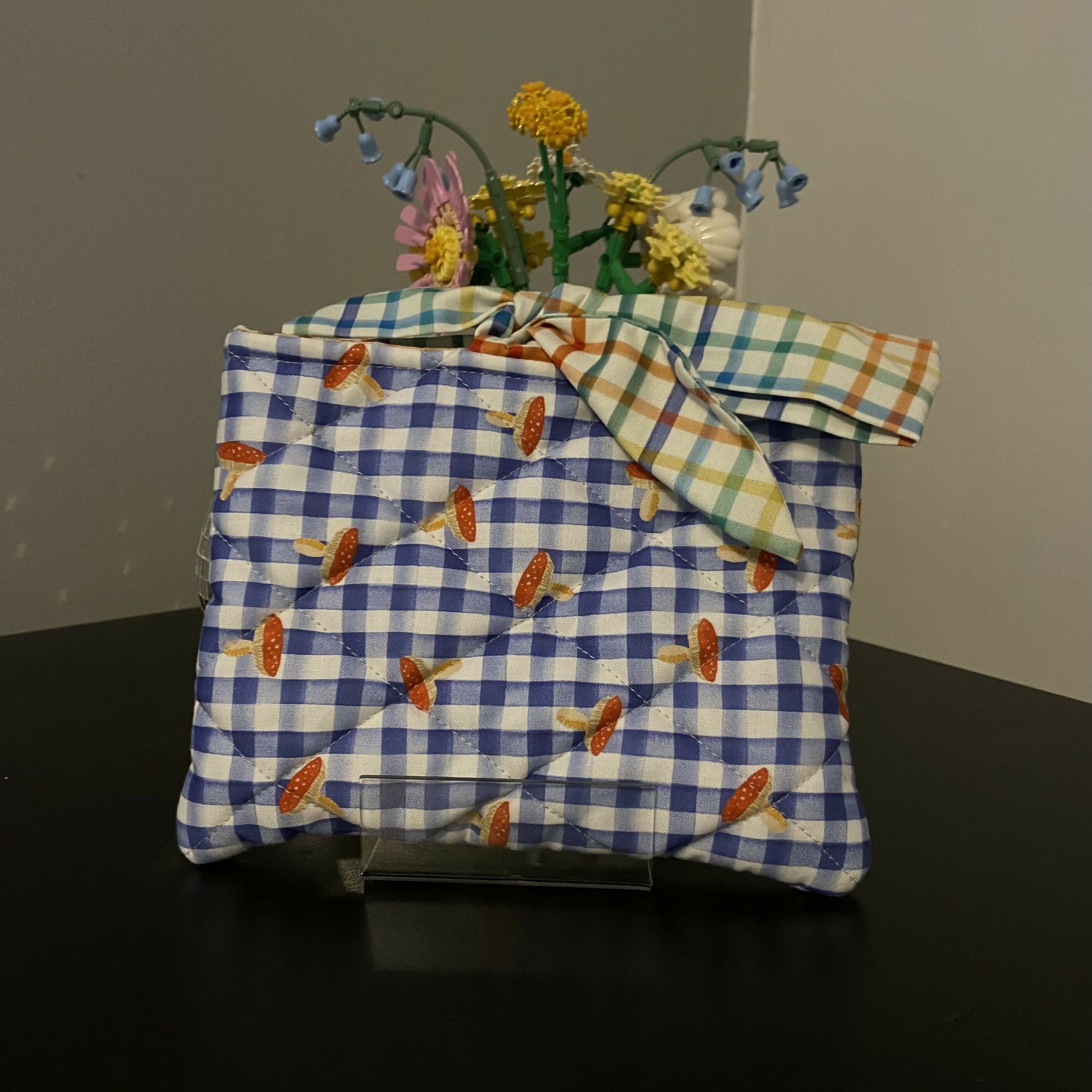 Picnic Kindle Pouch