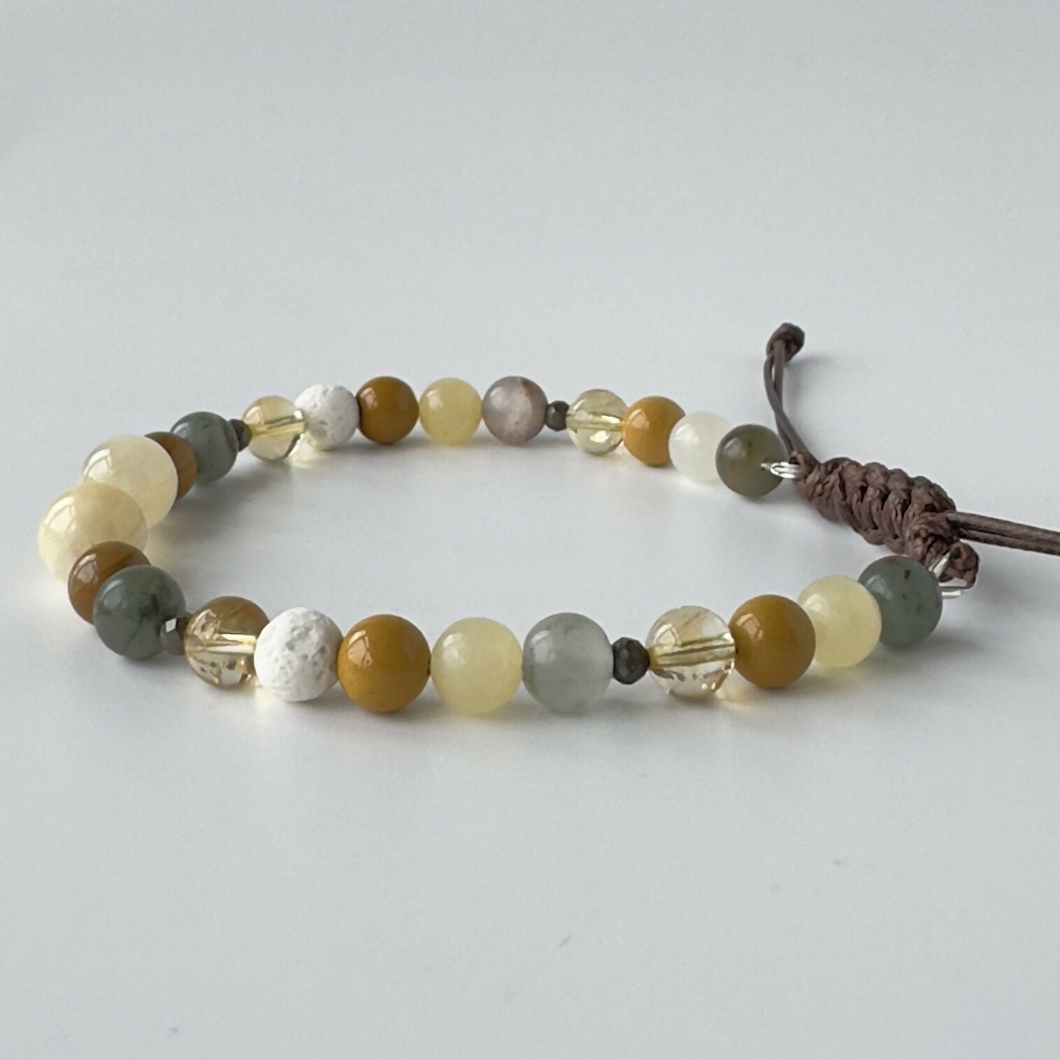 UNISEX HEALING CRYSTAL SOLAR PLEXUS CHAKRA BRACELET WITH AROMATHERAPY BEADS