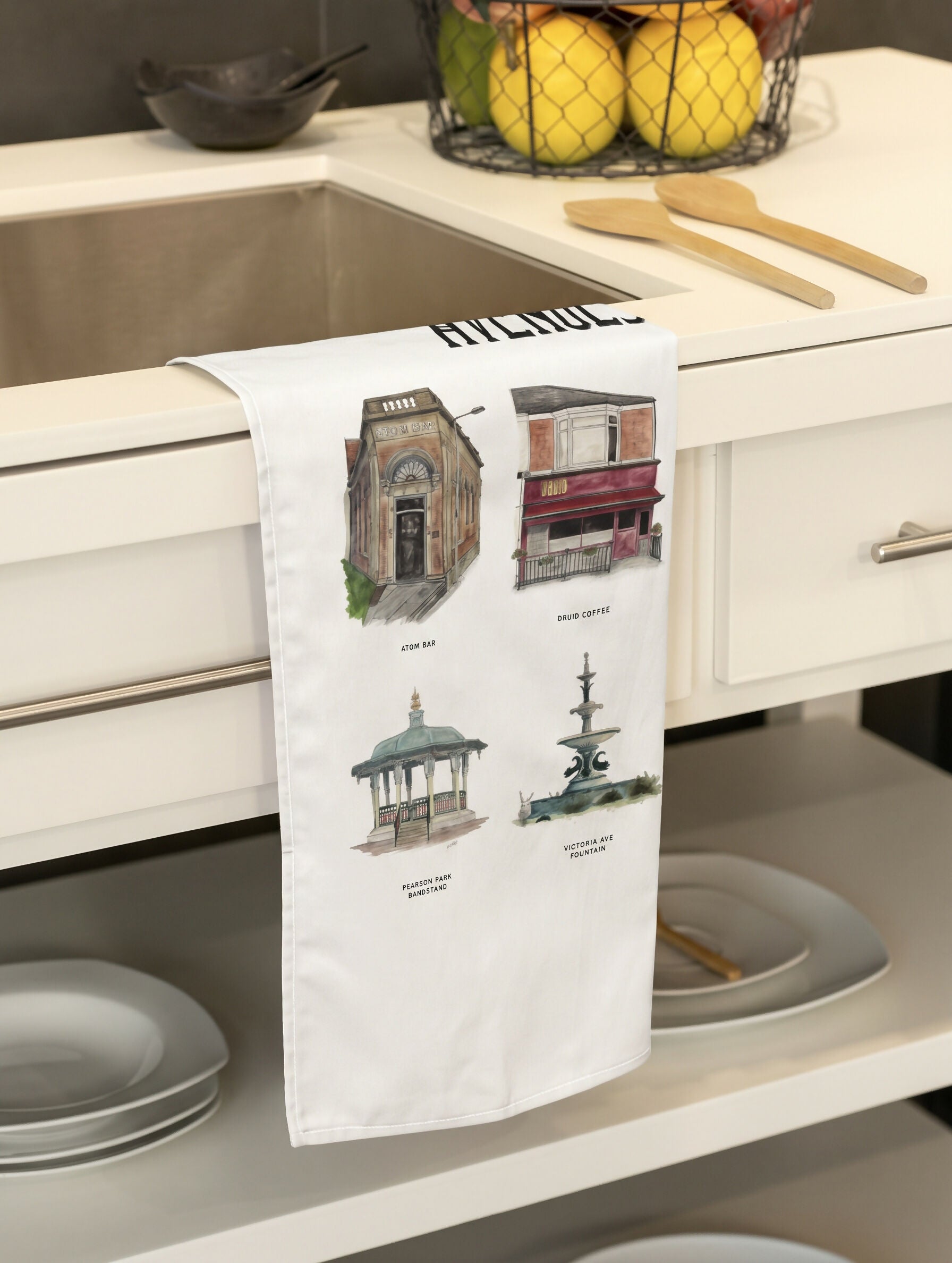 Hull Attractions of the Avenues Tea Towel