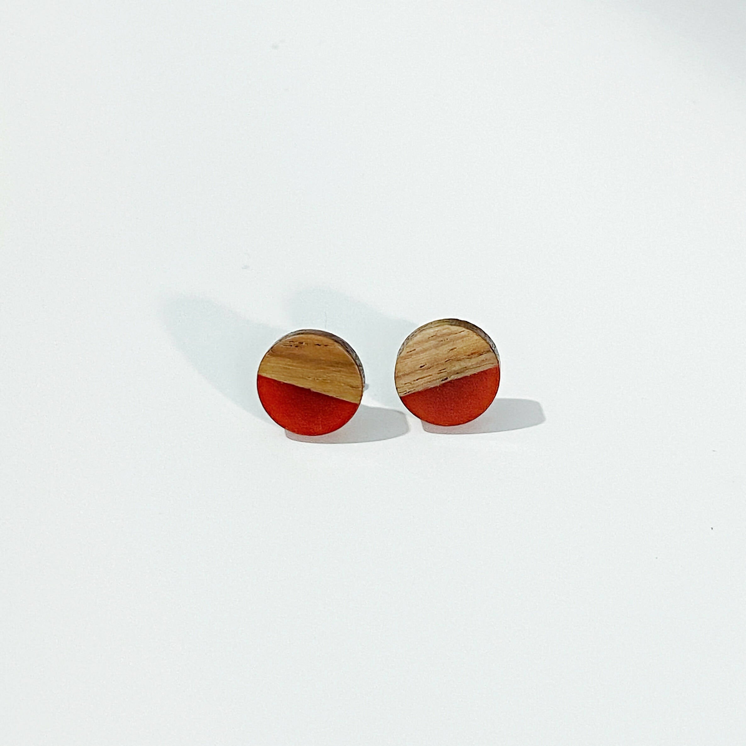 Round Wooden Brown Opaque Resin Studs