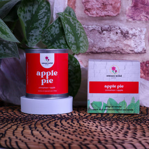 Candle Apple Pie Wood Wick 240g - cinnamon • apple
