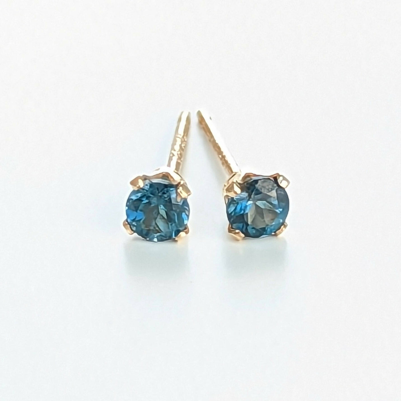 Gold filled gemstone claw setting stud earrings – Art & Soul