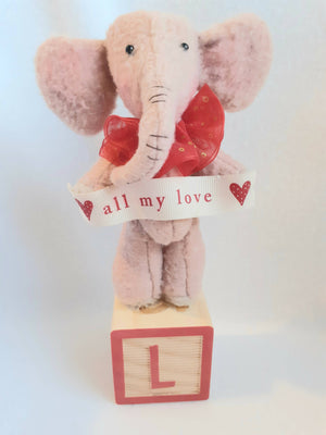 Love elephant