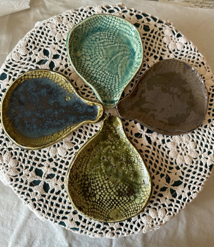 Ceramic kitchen spoon rest