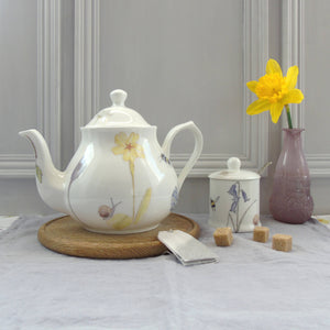 Four cup bone china bee teapot