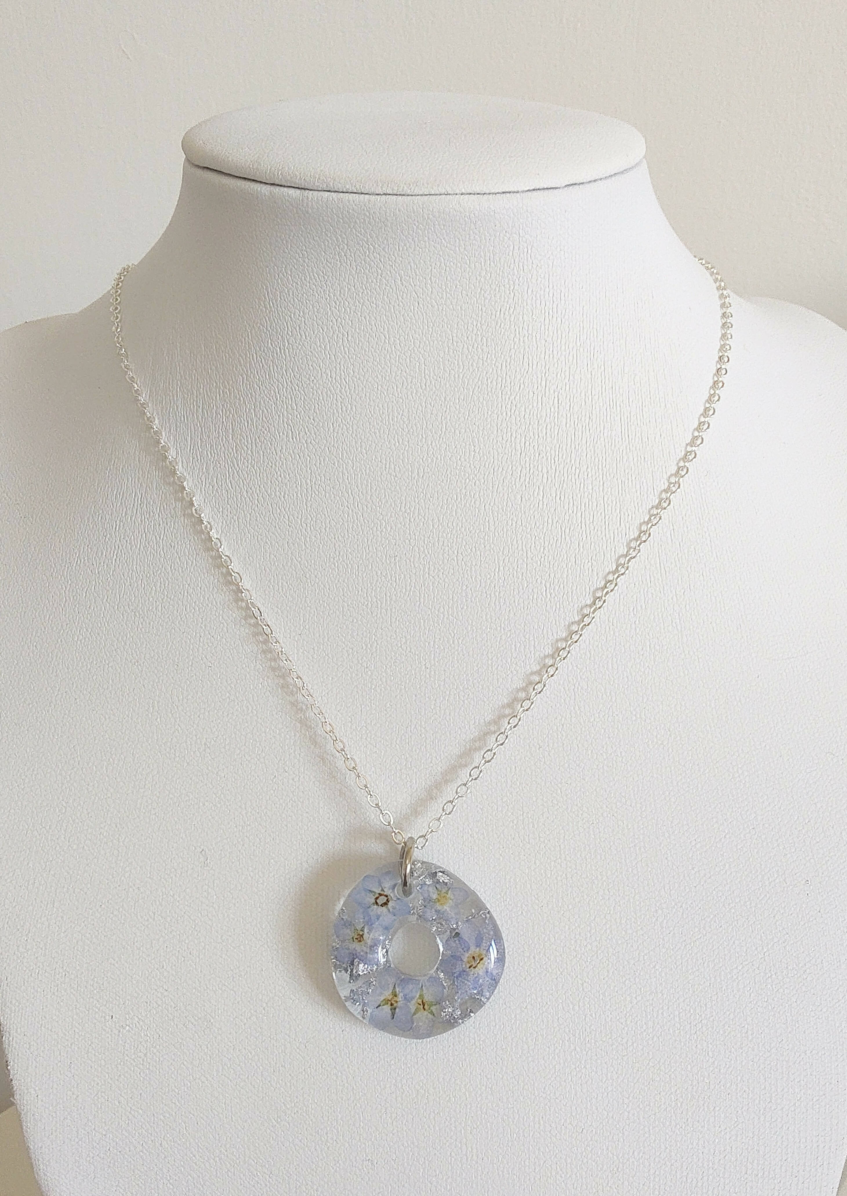 Forget Me Not and Silver Leaf Donut Circle Necklace Silver Plated