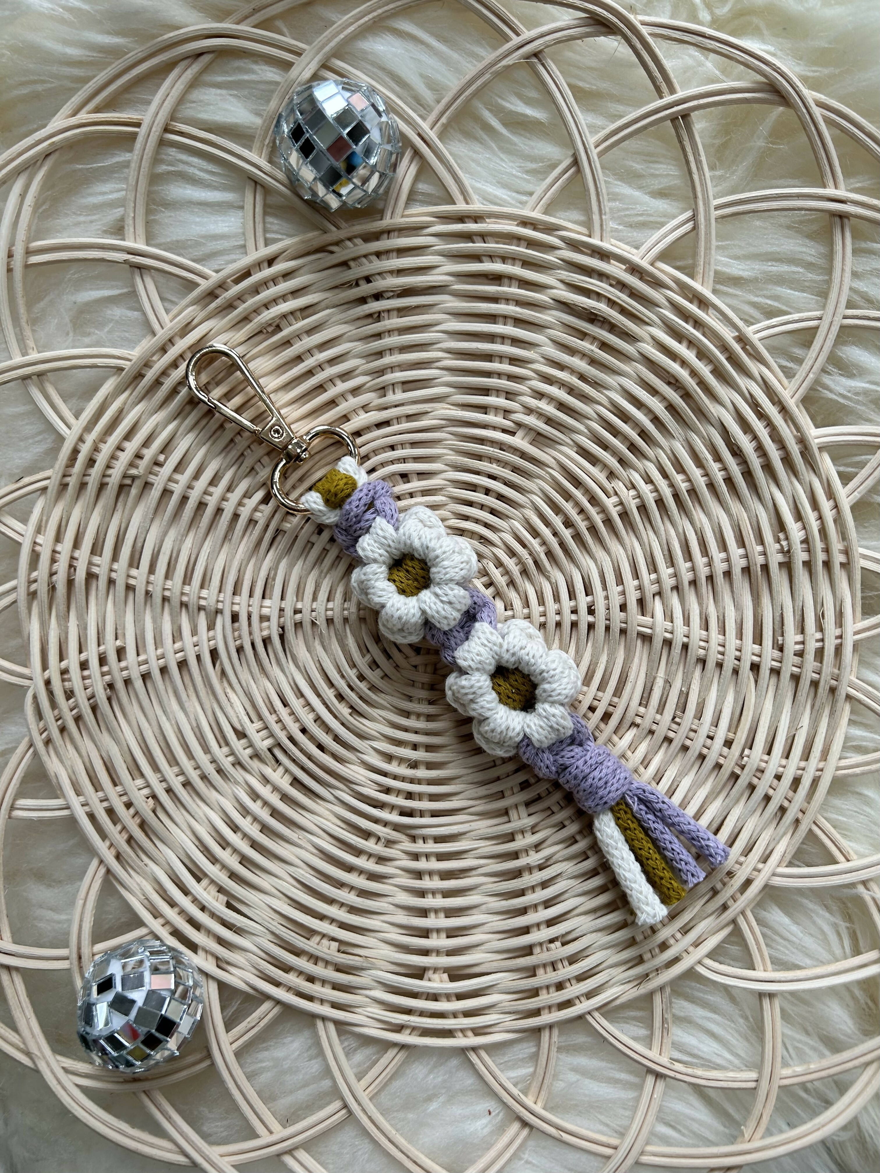 Daisy Chain Keyring-Lavender