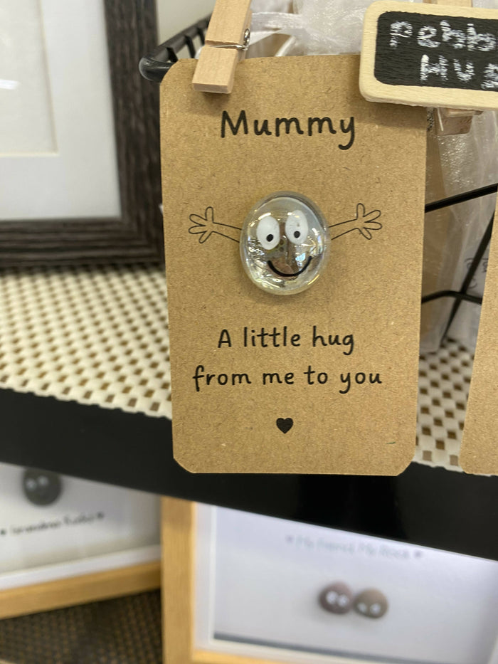 Pebble Hug Mummy gift card