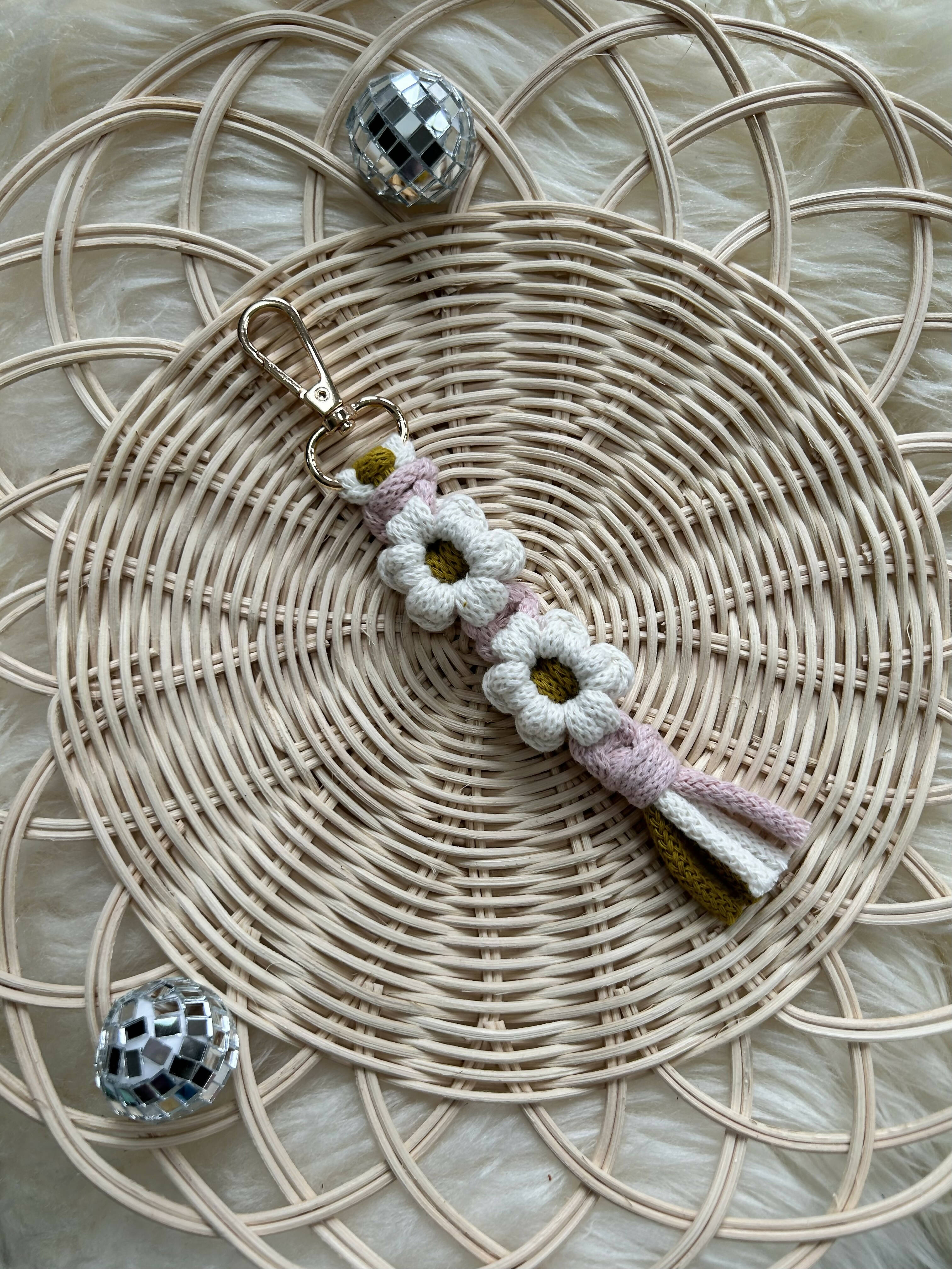 Daisy Chain Keyring-Pastel Pink