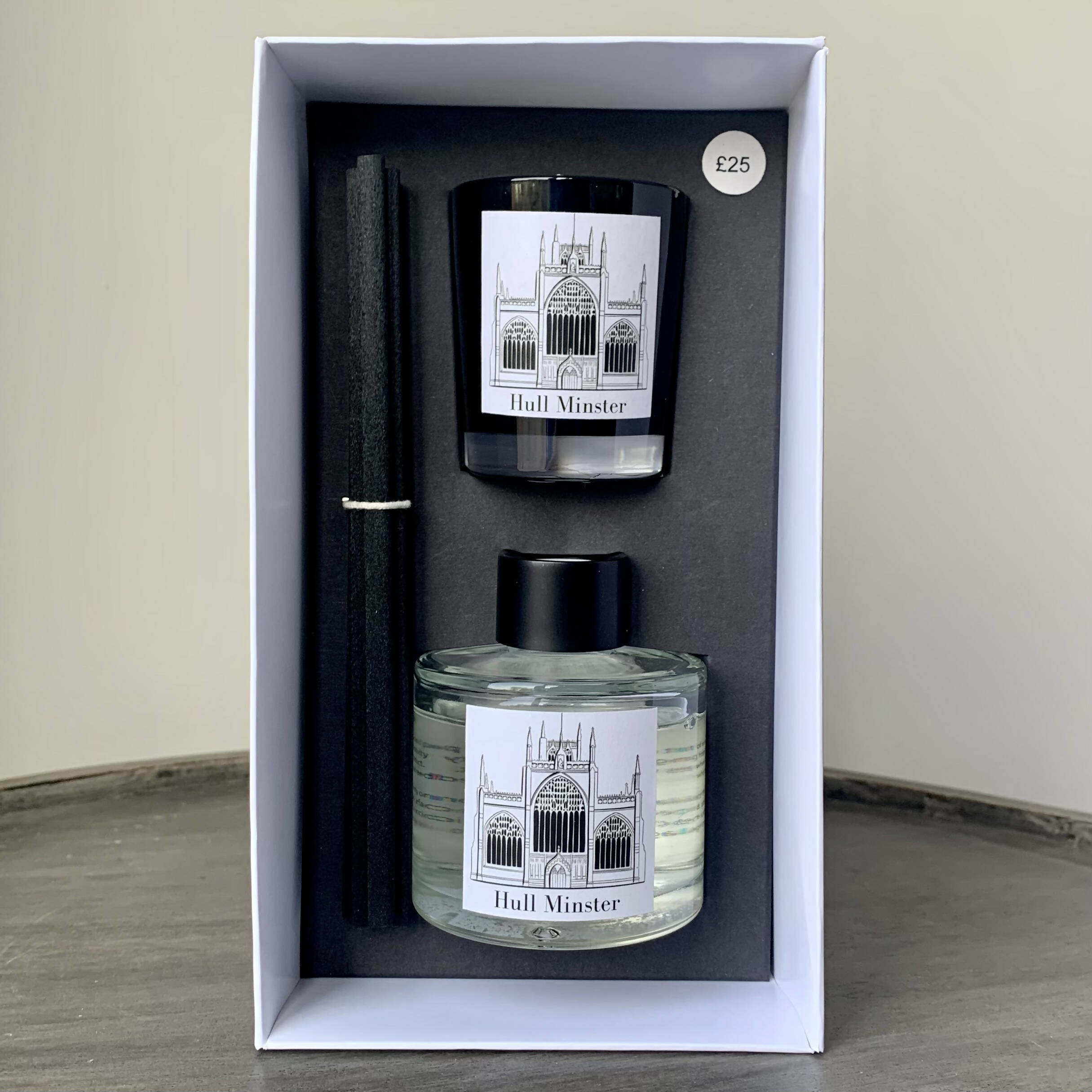 Hull Minster - Candle and Diffuser Gift Set - 75g, 100ml