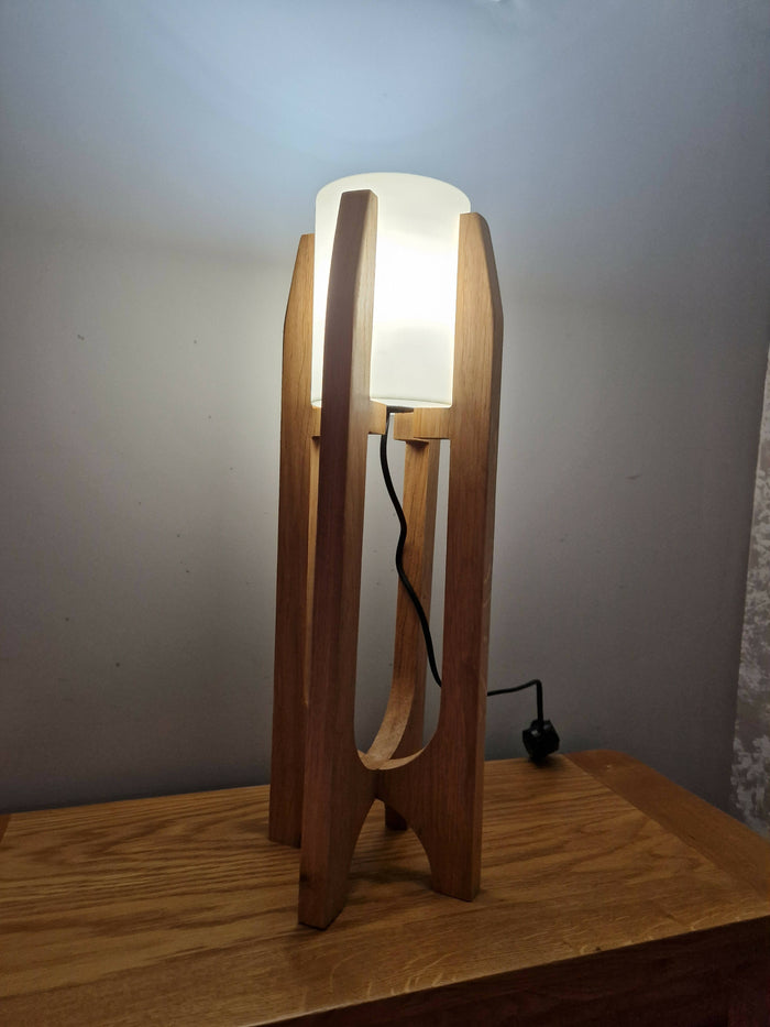 LED Oak modern looking lamp with dimmer - 1071