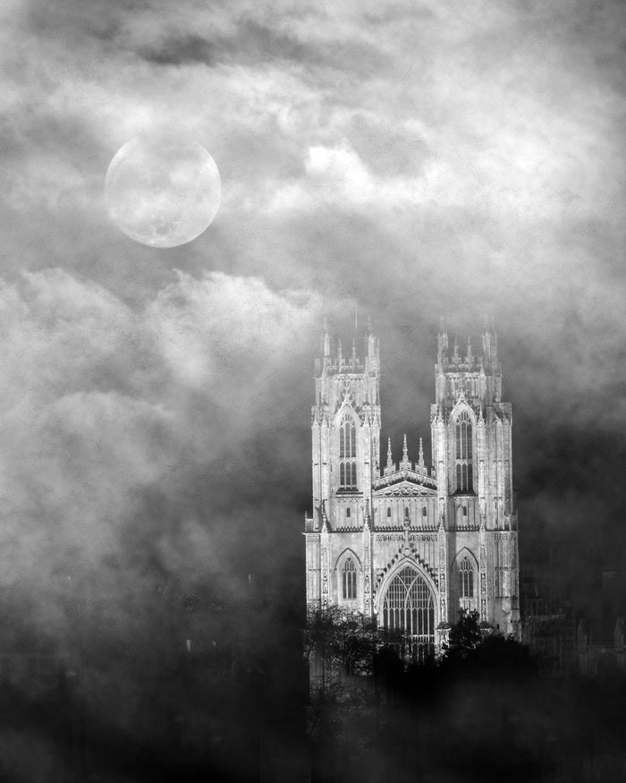 Mist over the Beverley Minster (b/w)