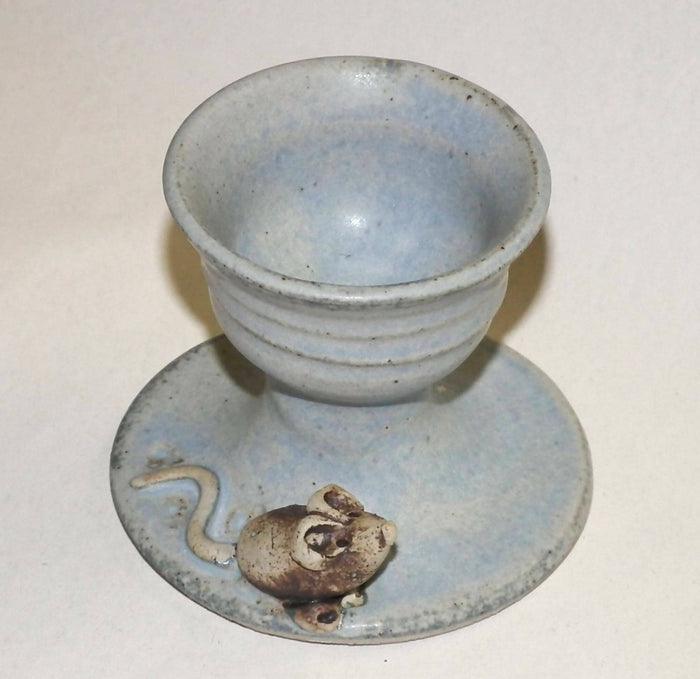 egg cup with mouse